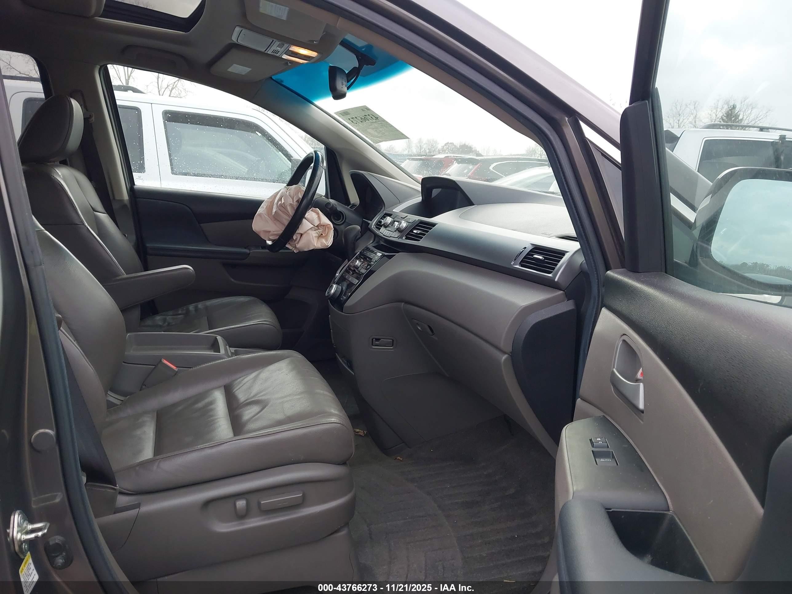 HONDA ODYSSEY image 5