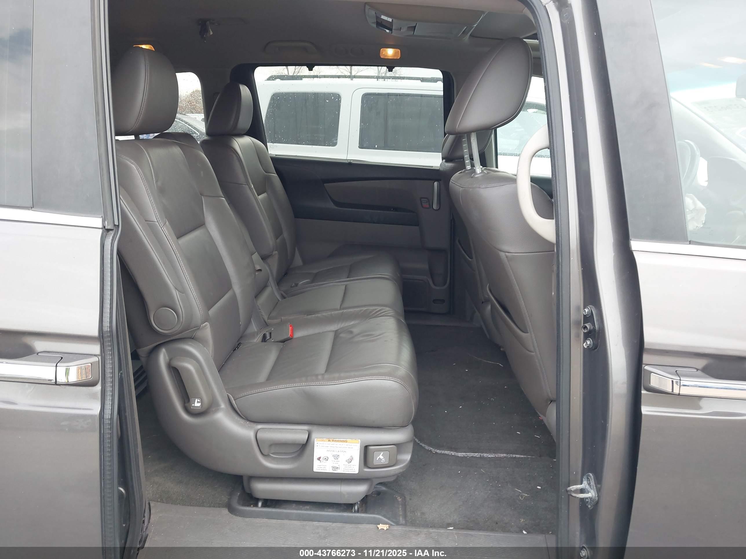HONDA ODYSSEY image 8