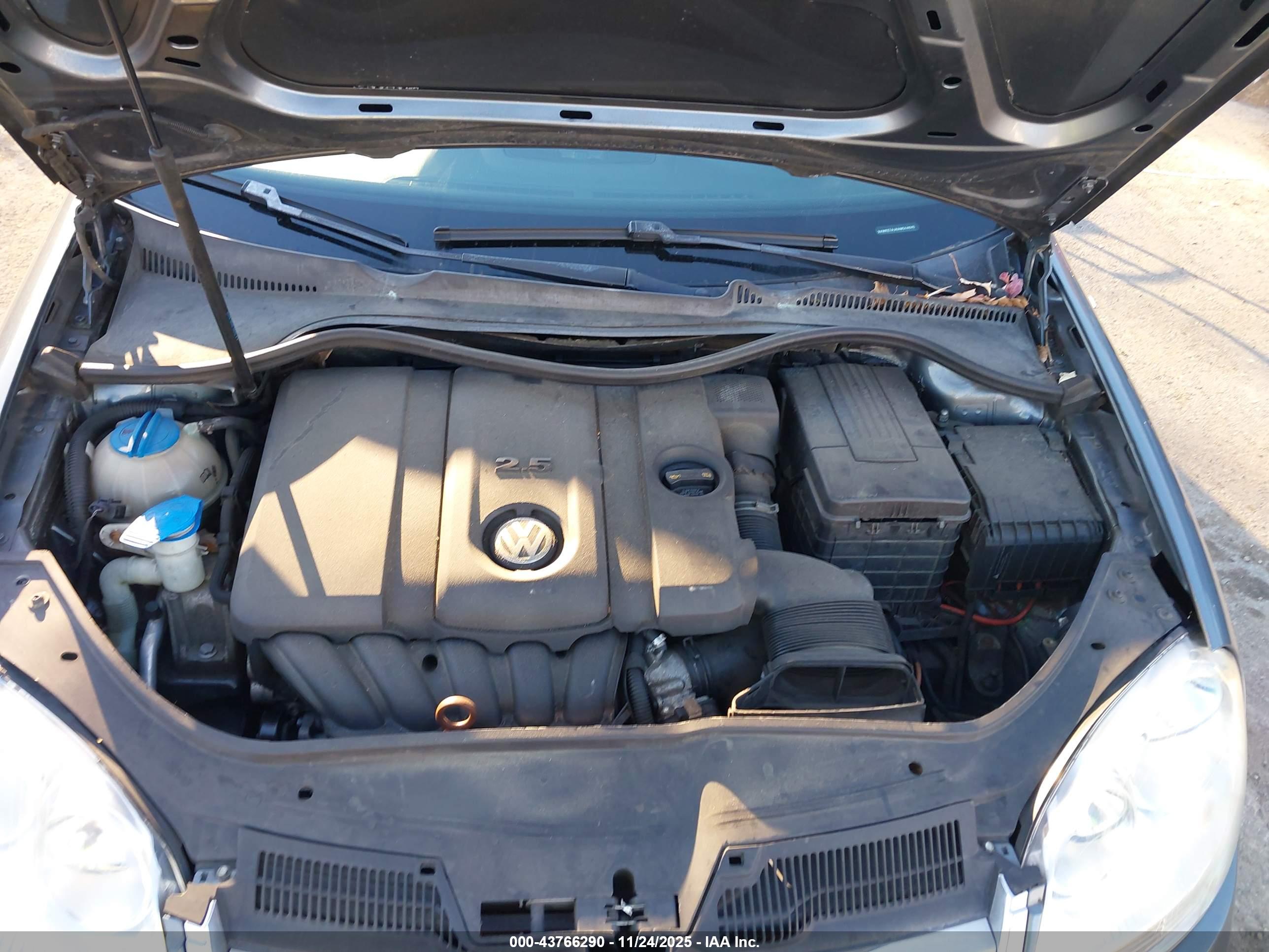 VOLKSWAGEN JETTA image 10