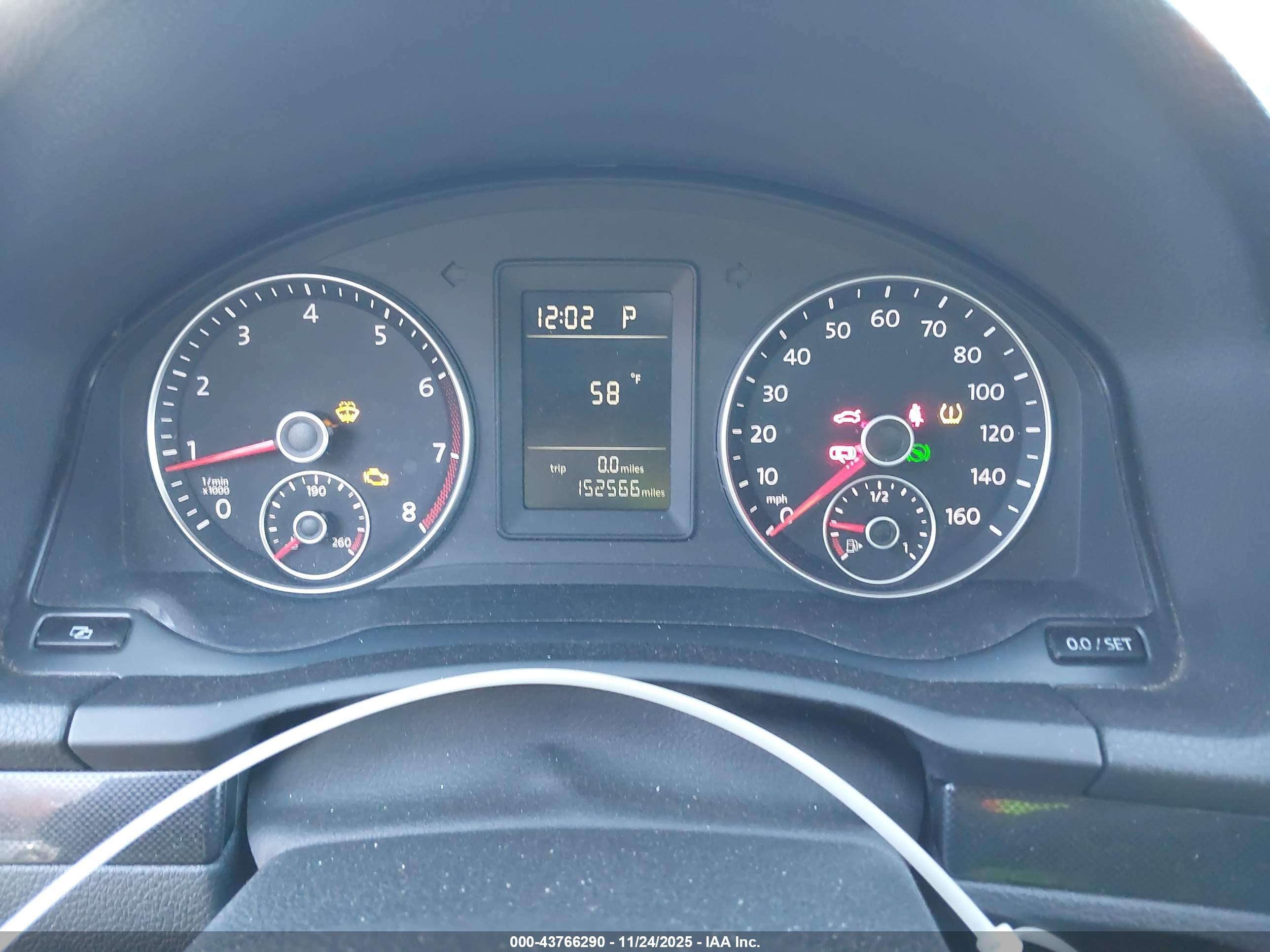 VOLKSWAGEN JETTA image 7