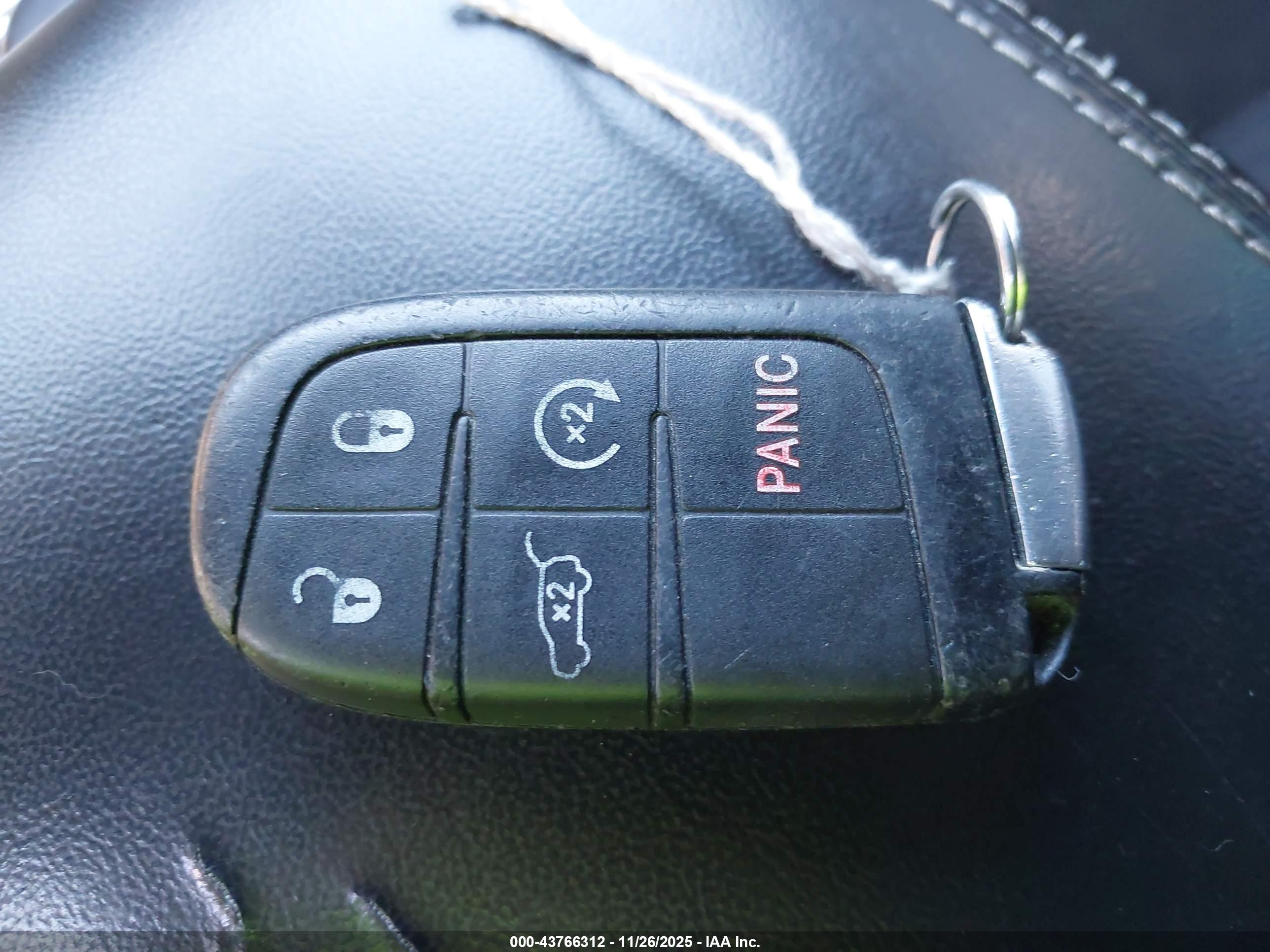 JEEP GRAND image 11