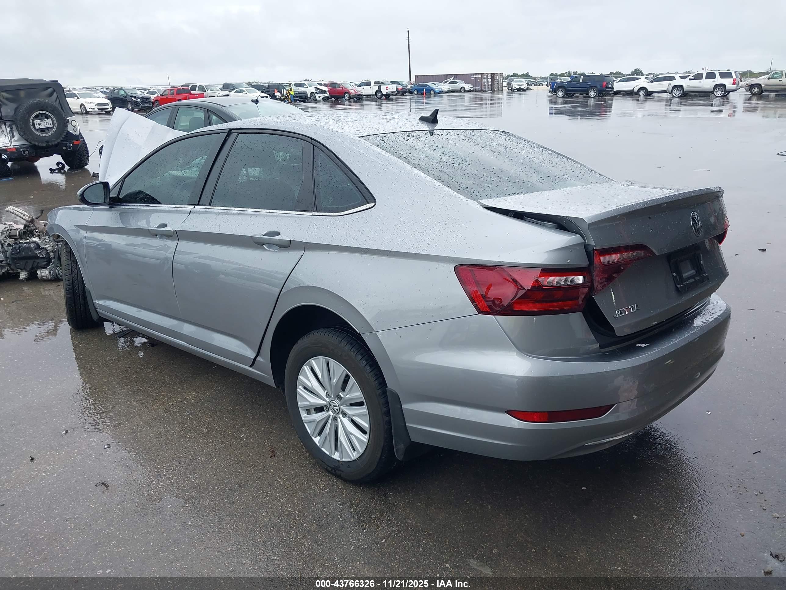 VOLKSWAGEN JETTA image 3
