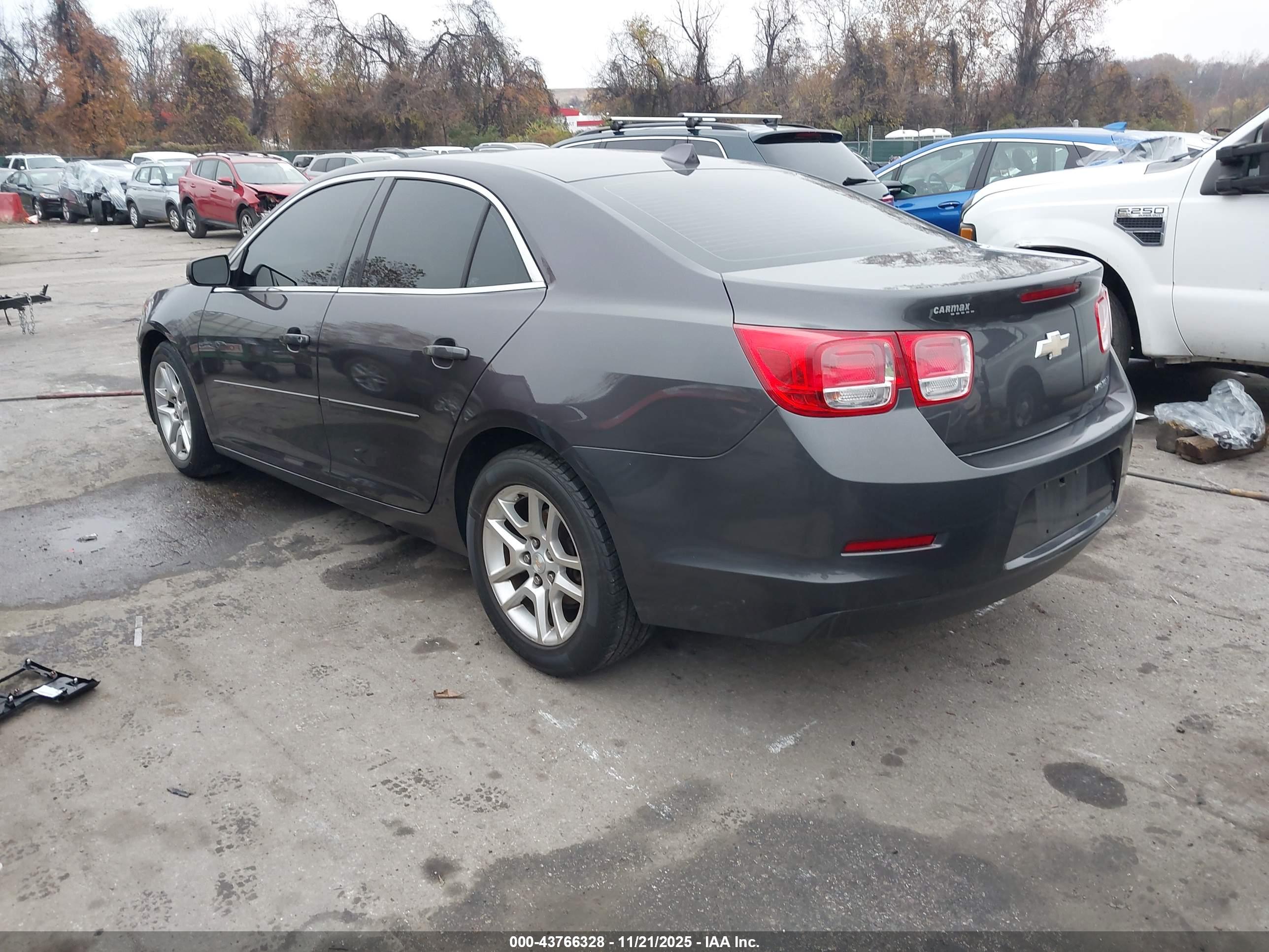 CHEVROLET MALIBU image 3