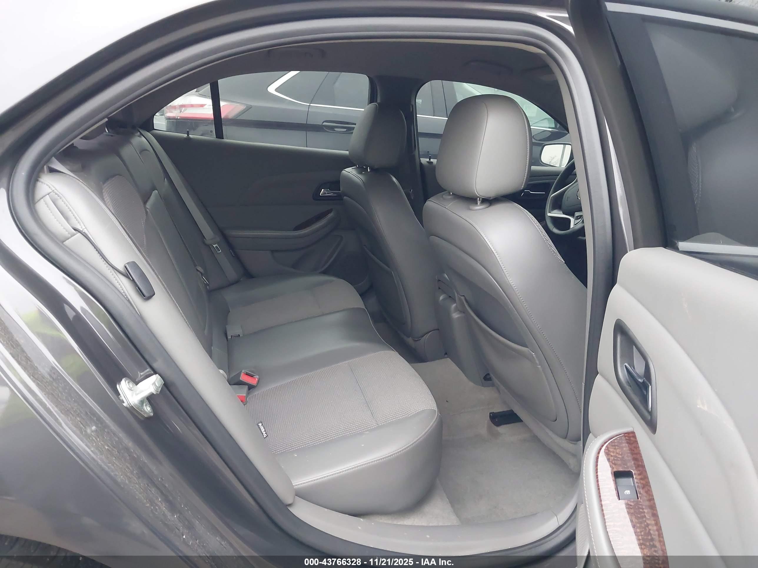 CHEVROLET MALIBU image 8