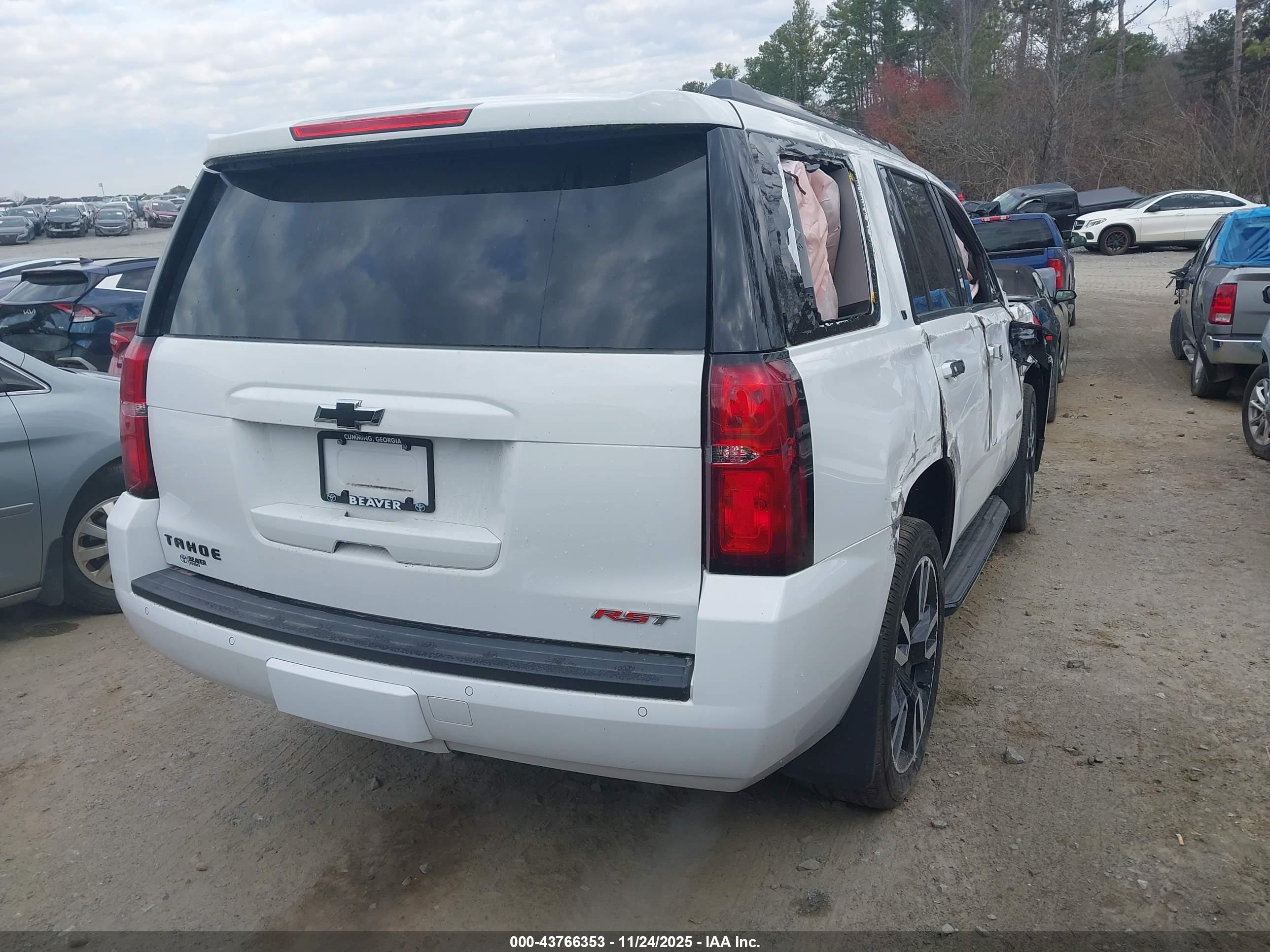 CHEVROLET TAHOE image 4