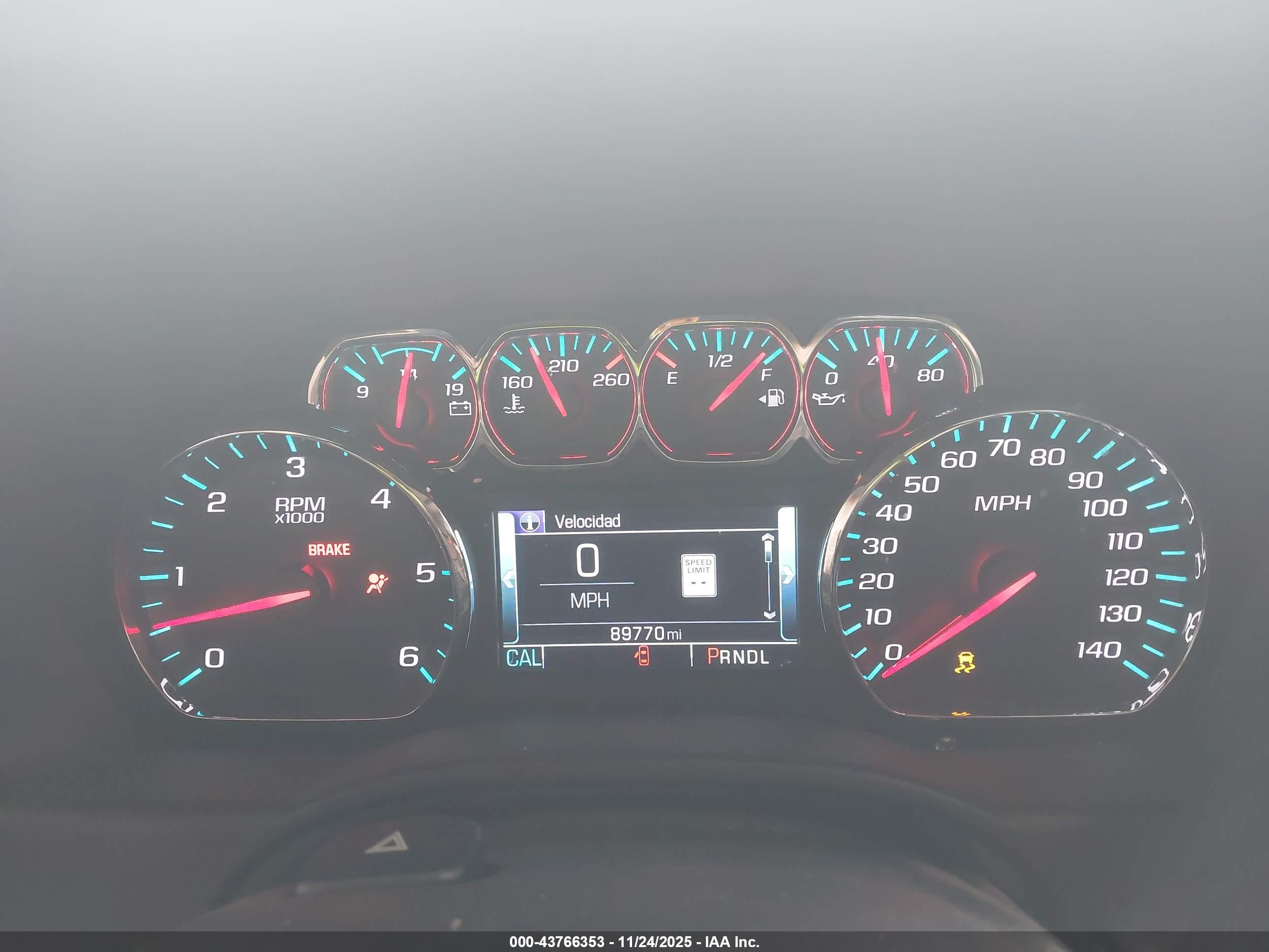 CHEVROLET TAHOE image 7