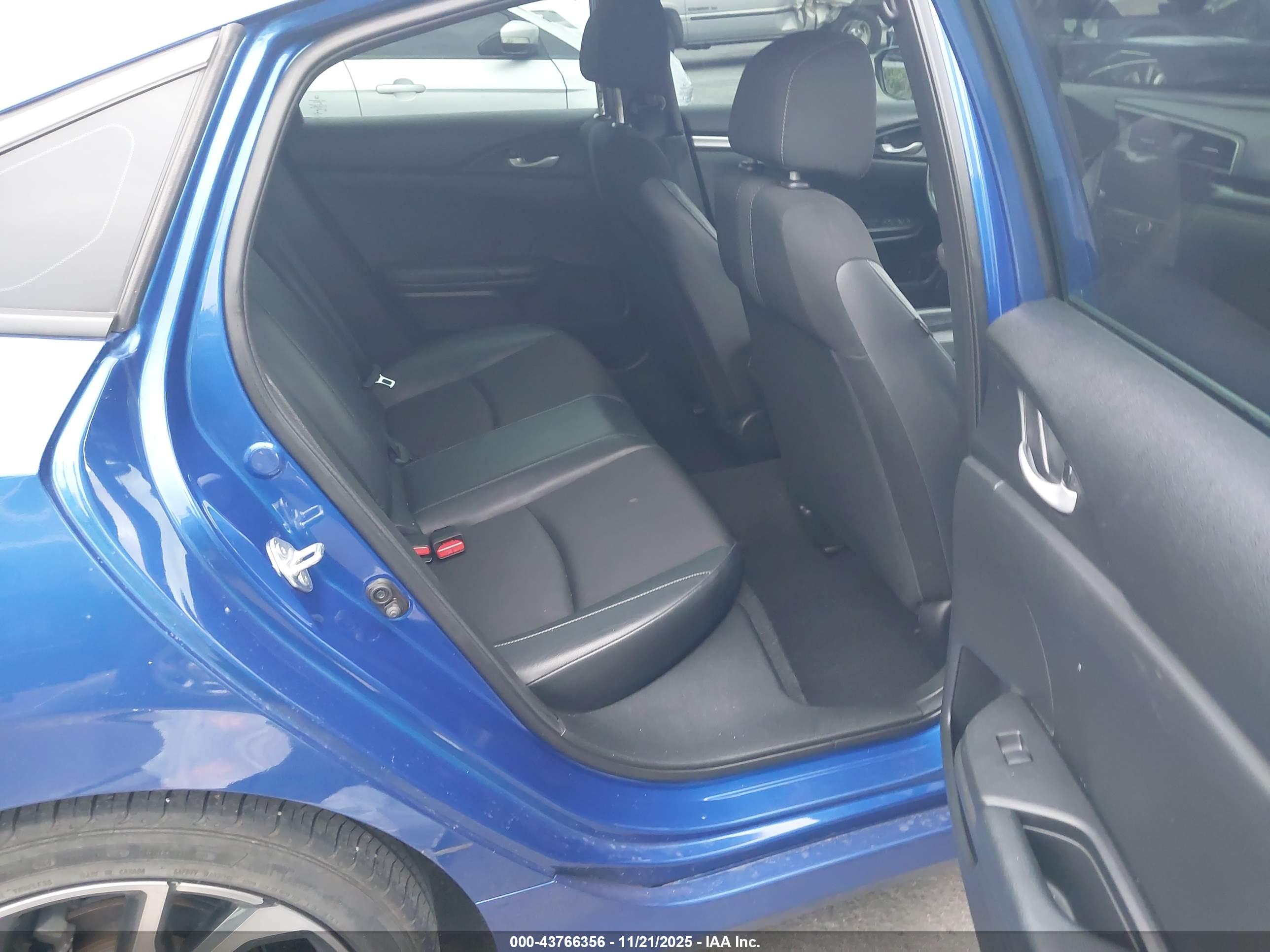 HONDA CIVIC image 8