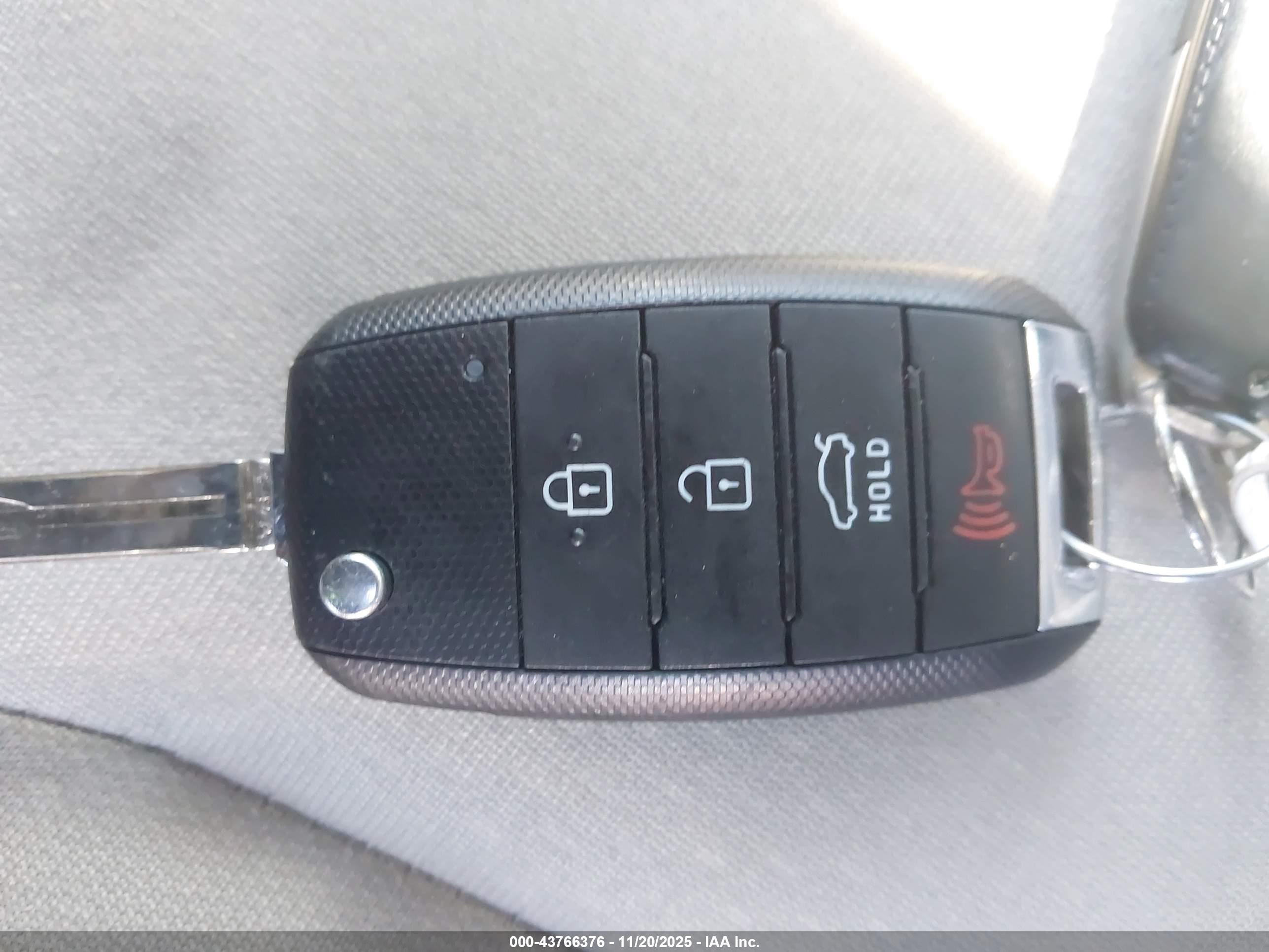 KIA OPTIMA image 11