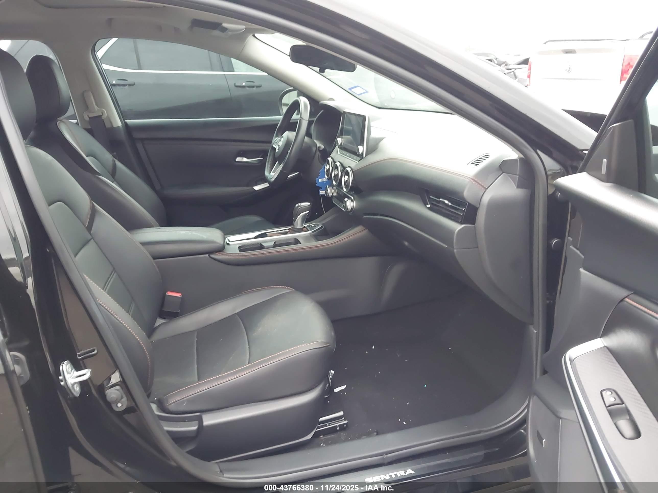 NISSAN SENTRA image 5