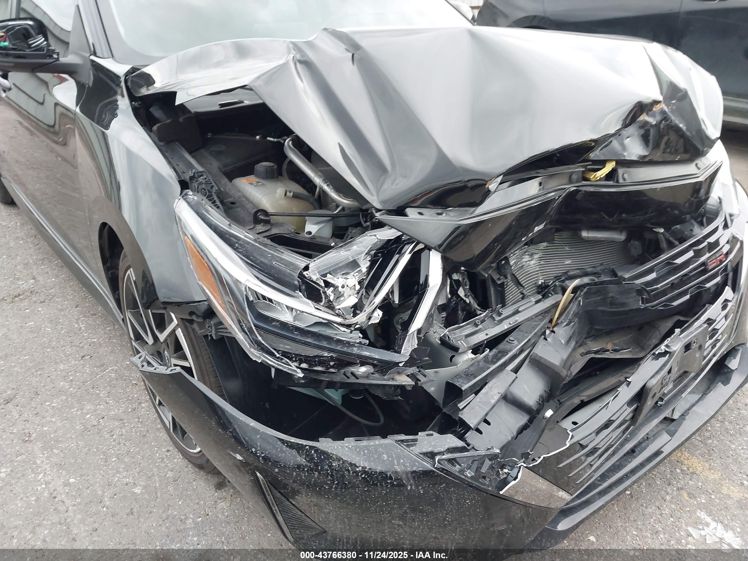 NISSAN SENTRA image 6