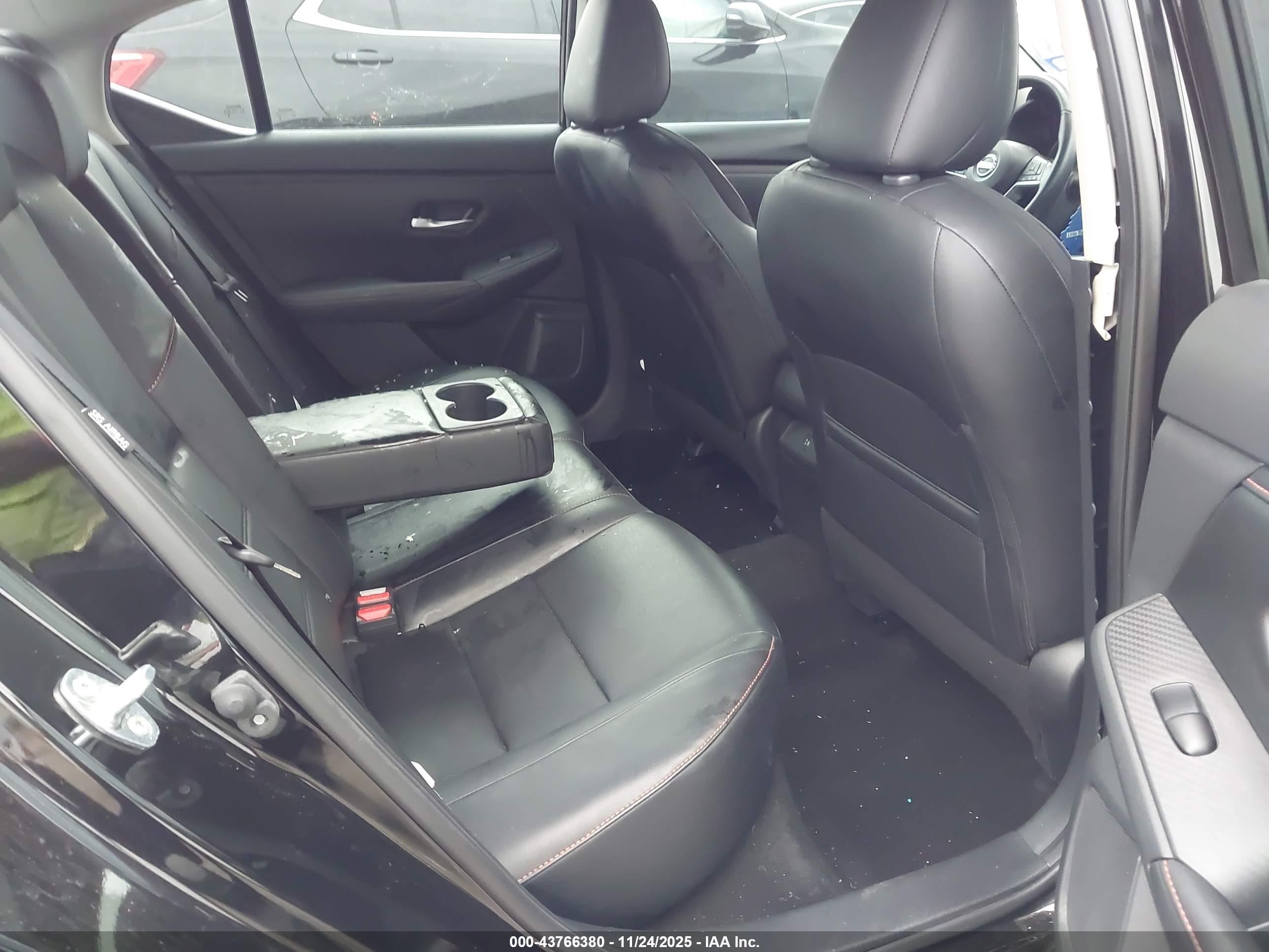 NISSAN SENTRA image 8