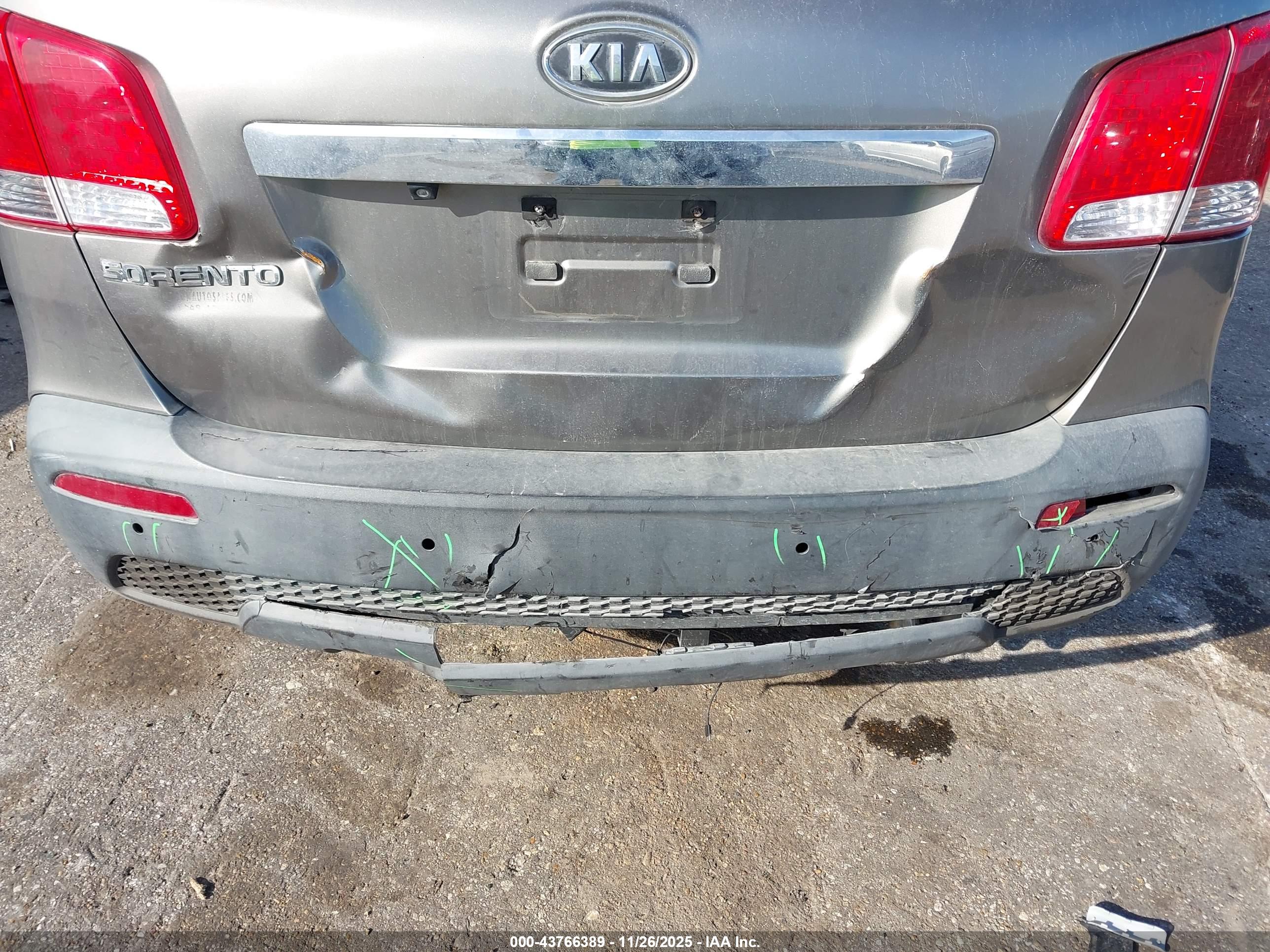 KIA SORENTO image 6