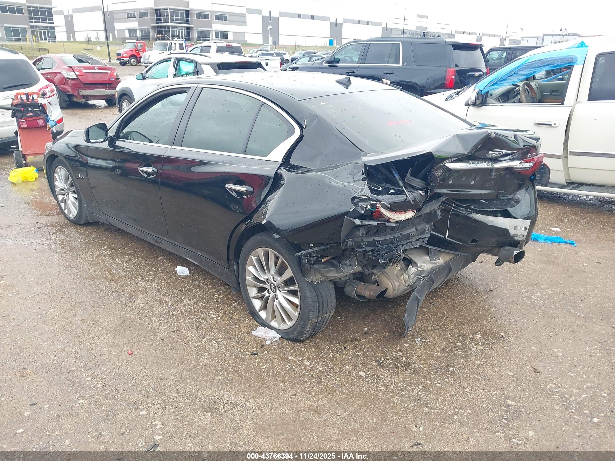 INFINITI Q50 image 3