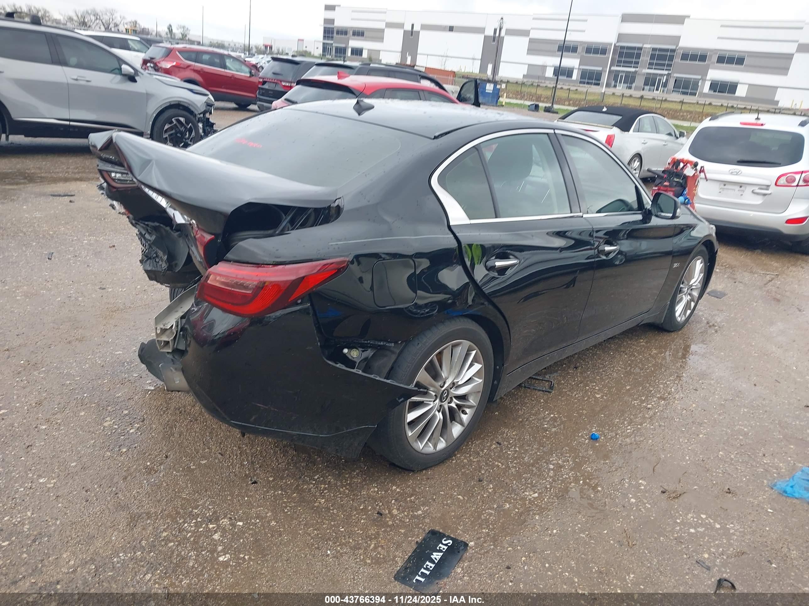 INFINITI Q50 image 4