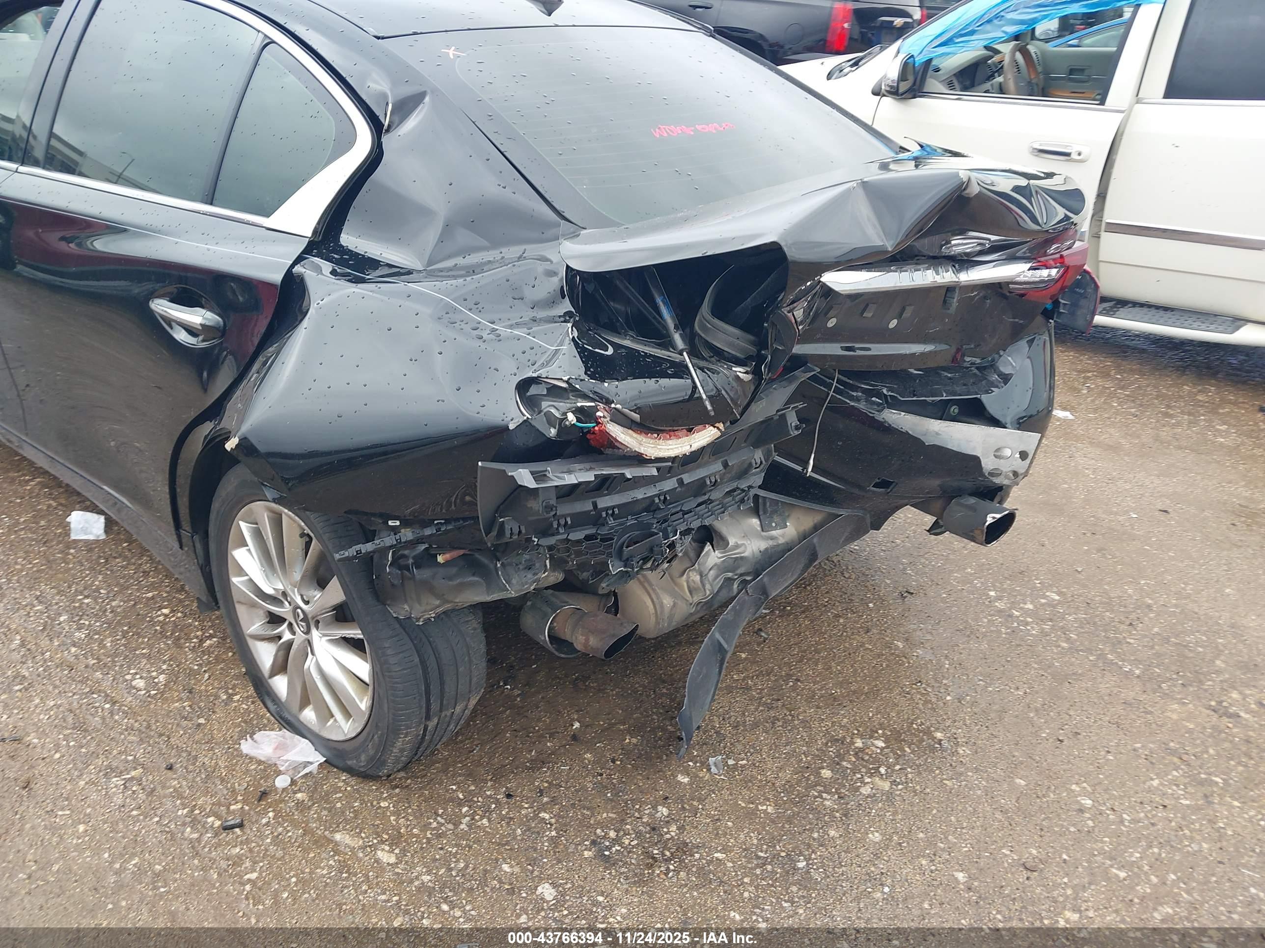 INFINITI Q50 image 6