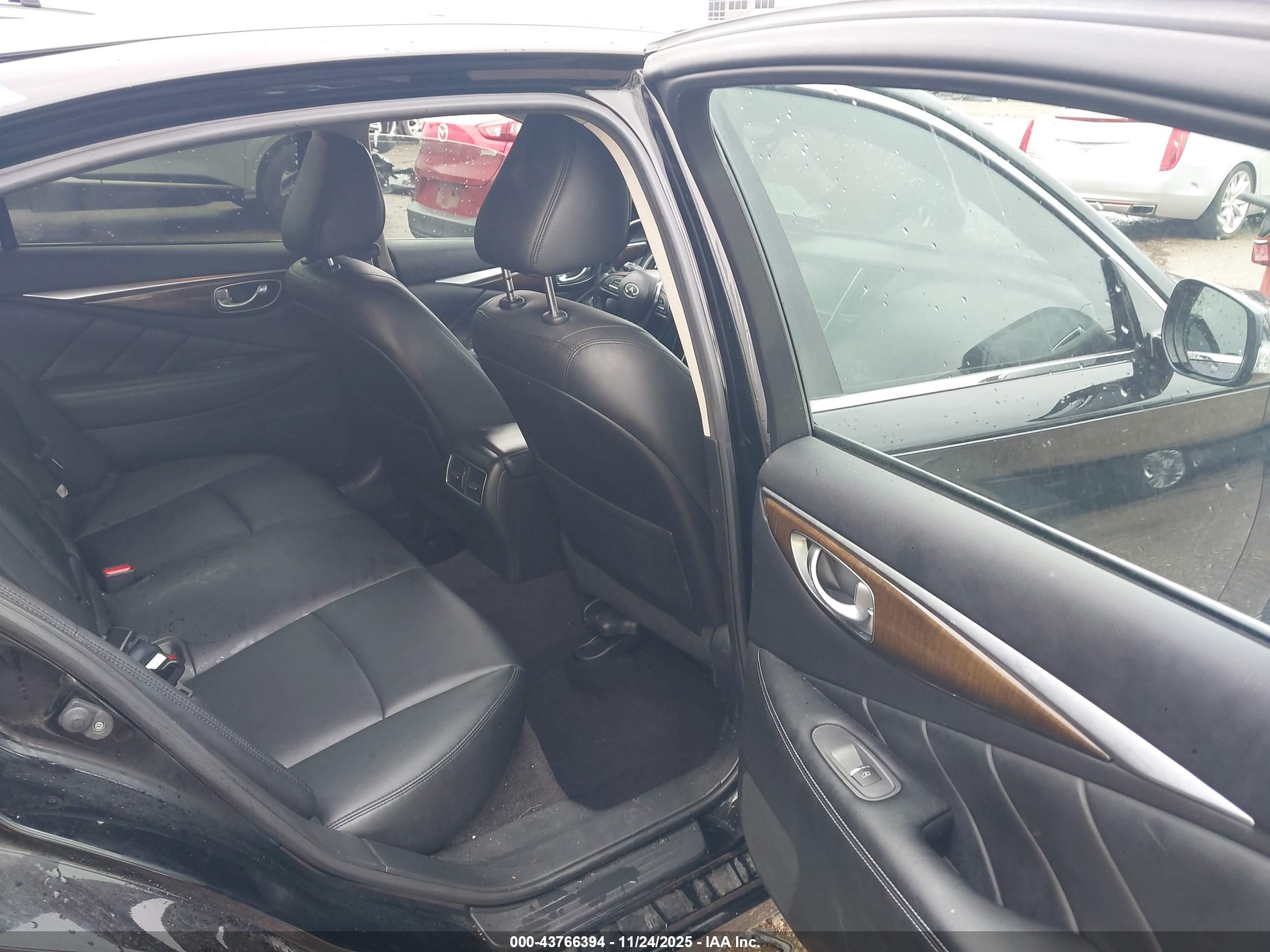 INFINITI Q50 image 8