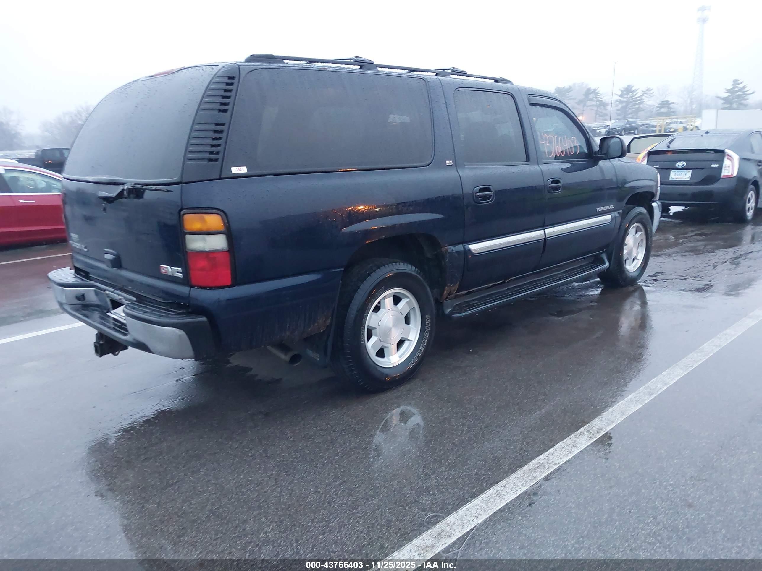 GMC YUKON image 4