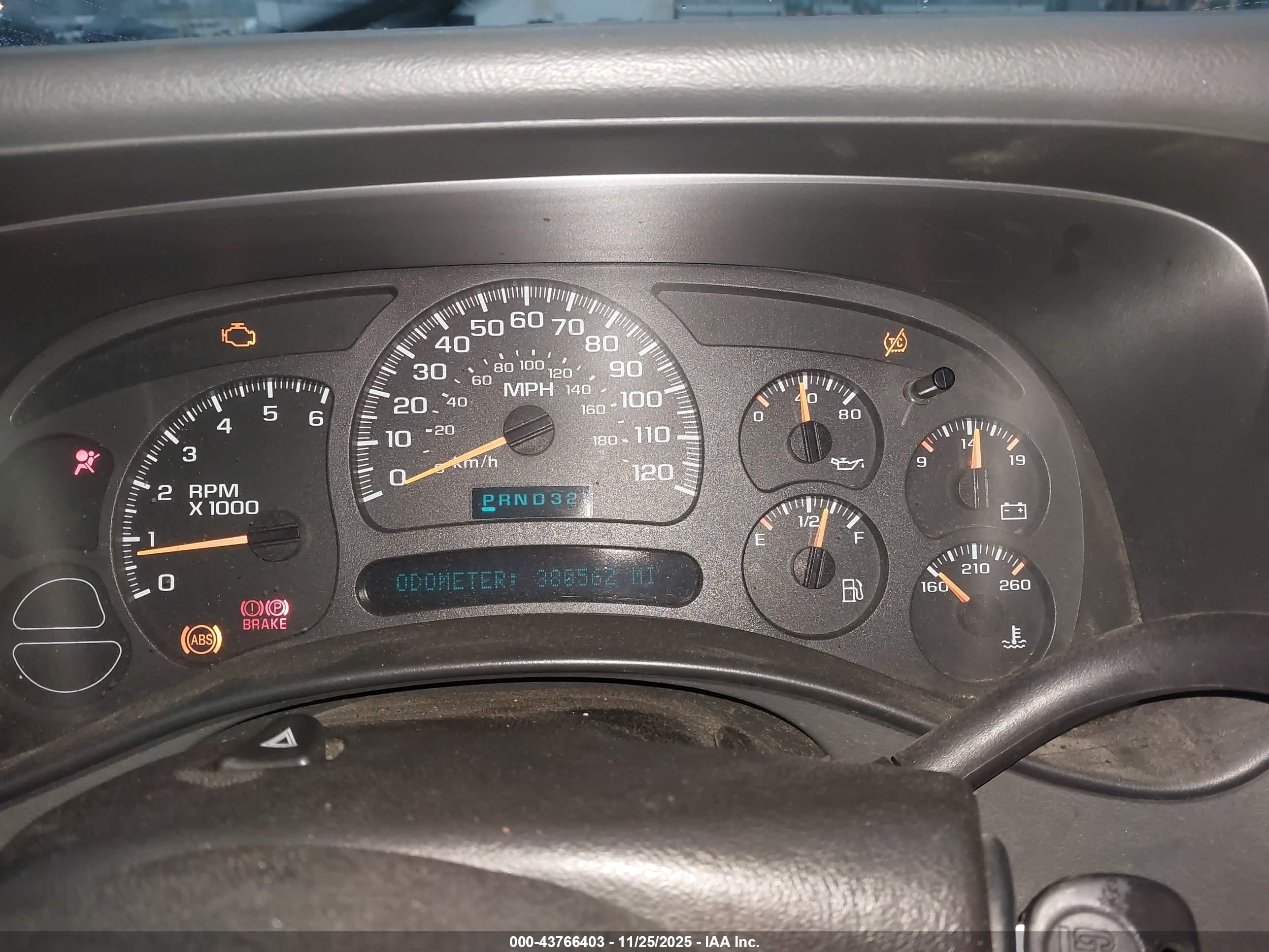 GMC YUKON image 7