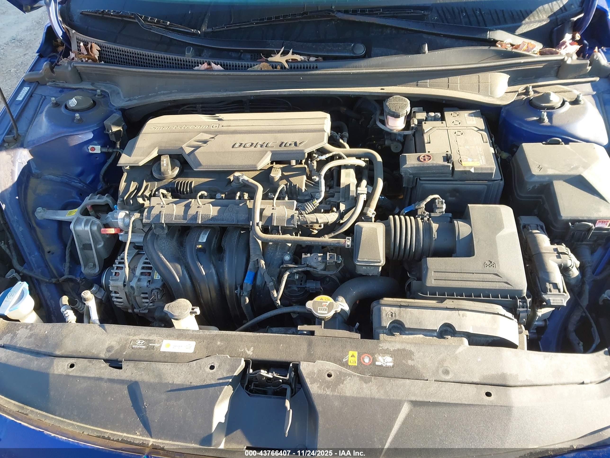 HYUNDAI ELANTRA image 10
