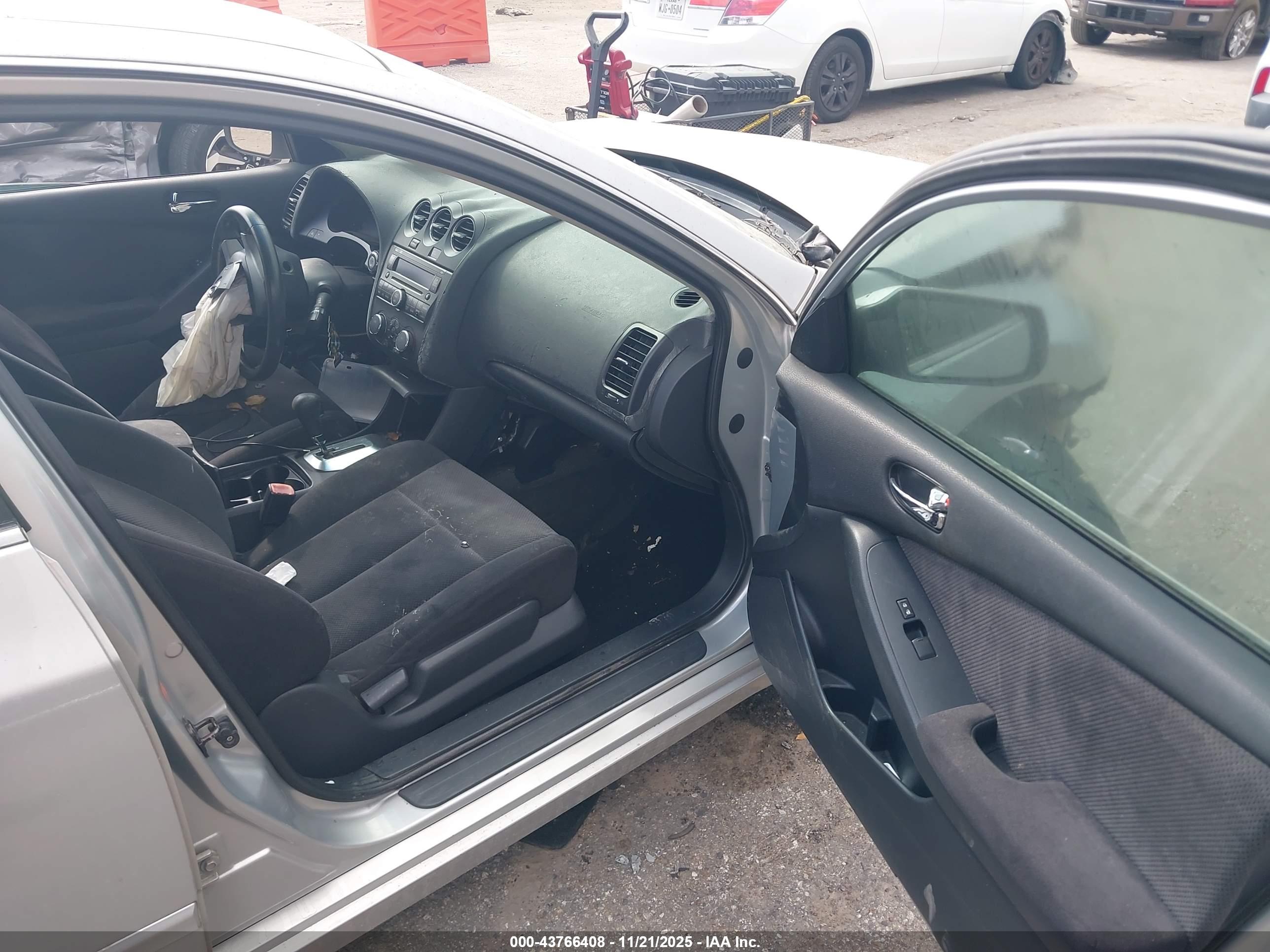 NISSAN ALTIMA image 5