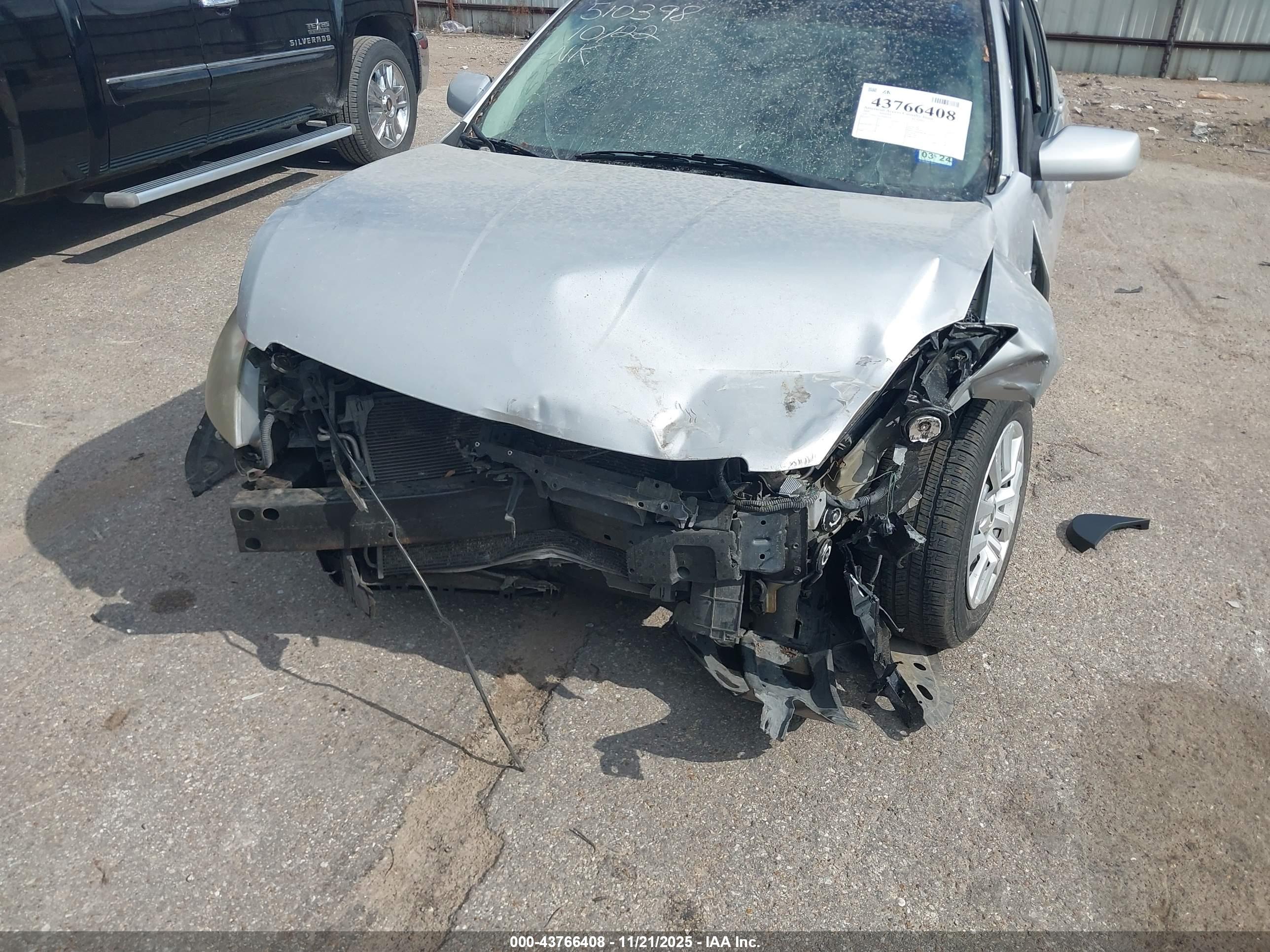 NISSAN ALTIMA image 6