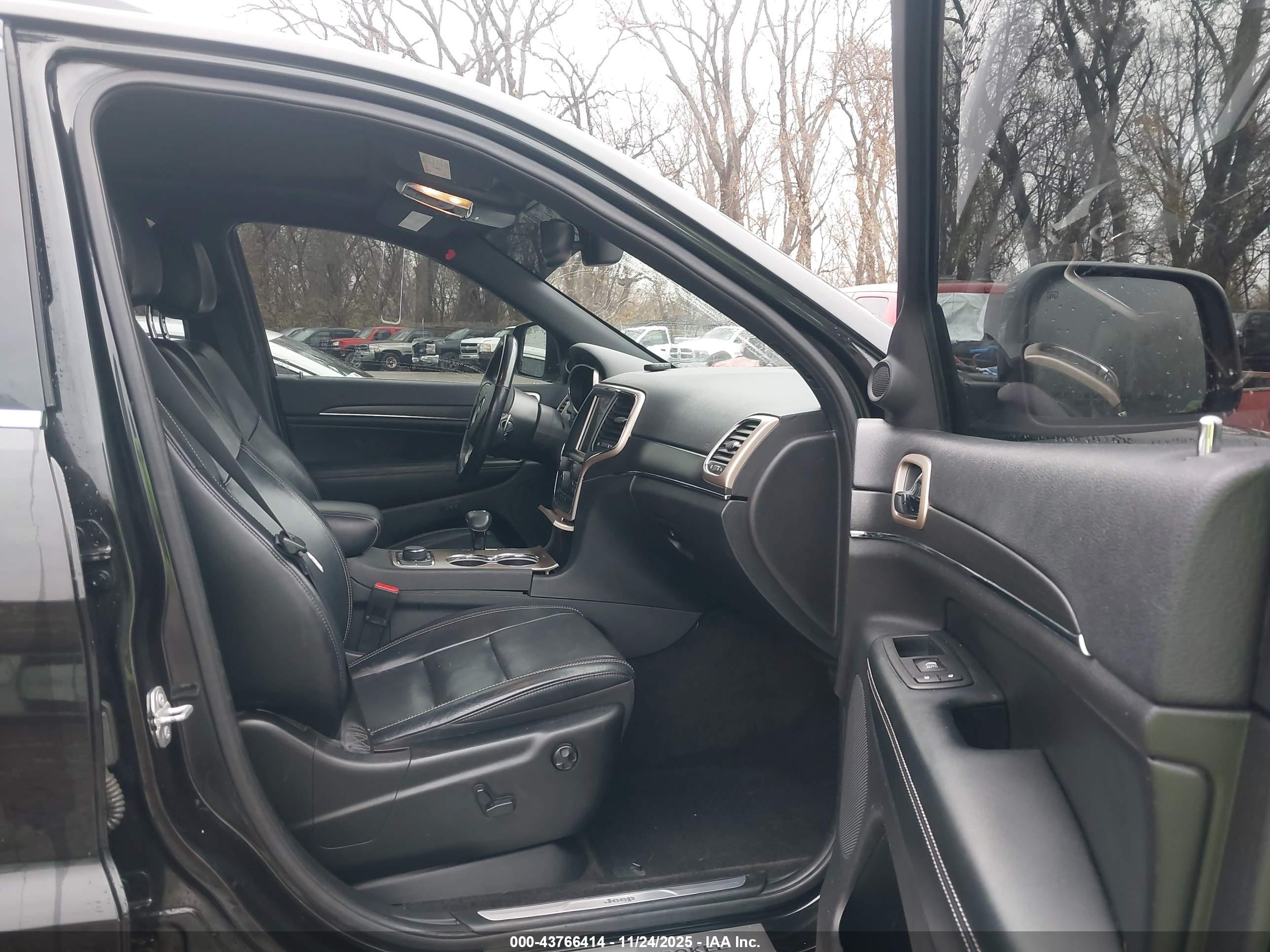 JEEP GRAND image 5