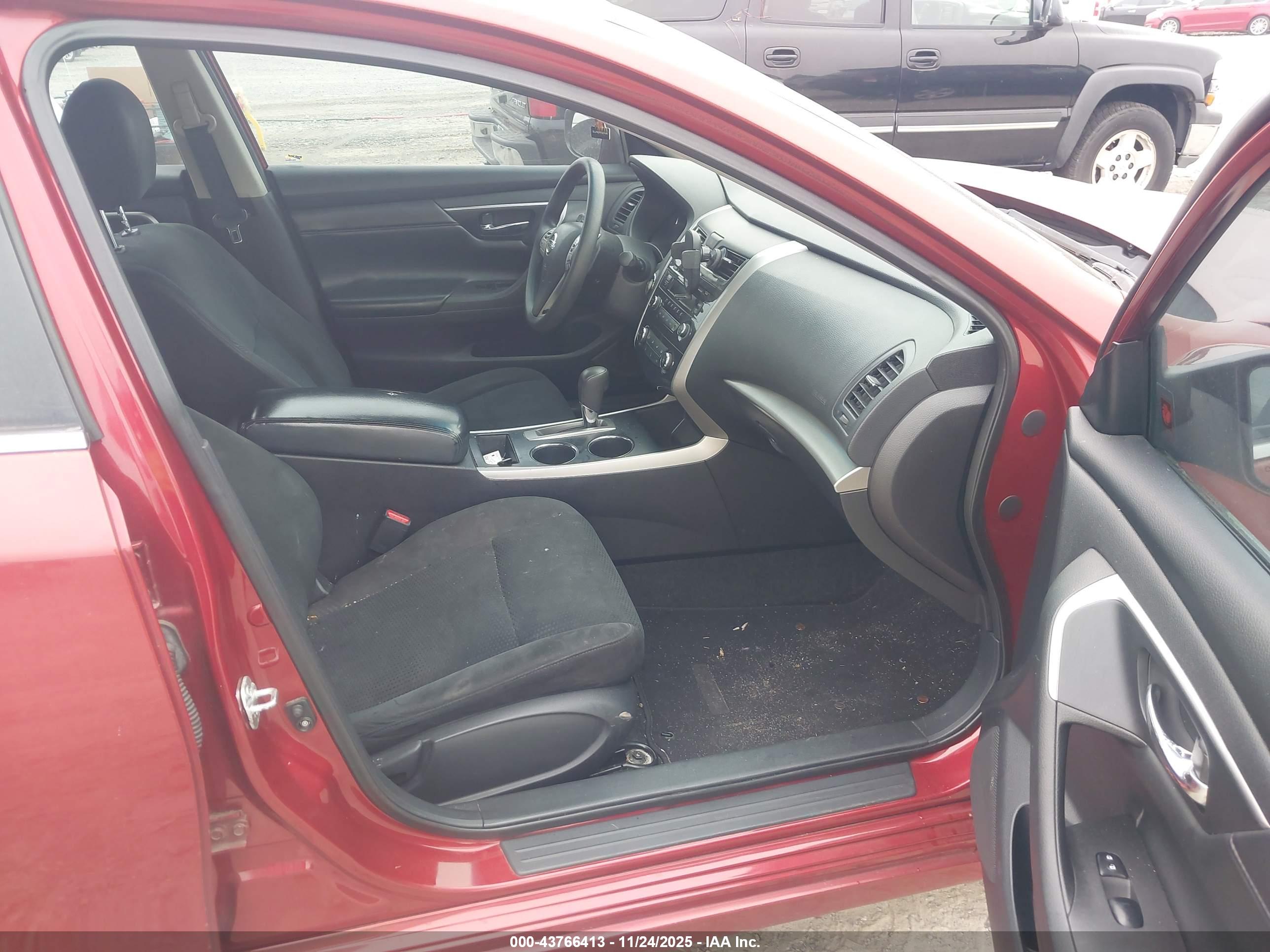 NISSAN ALTIMA image 5