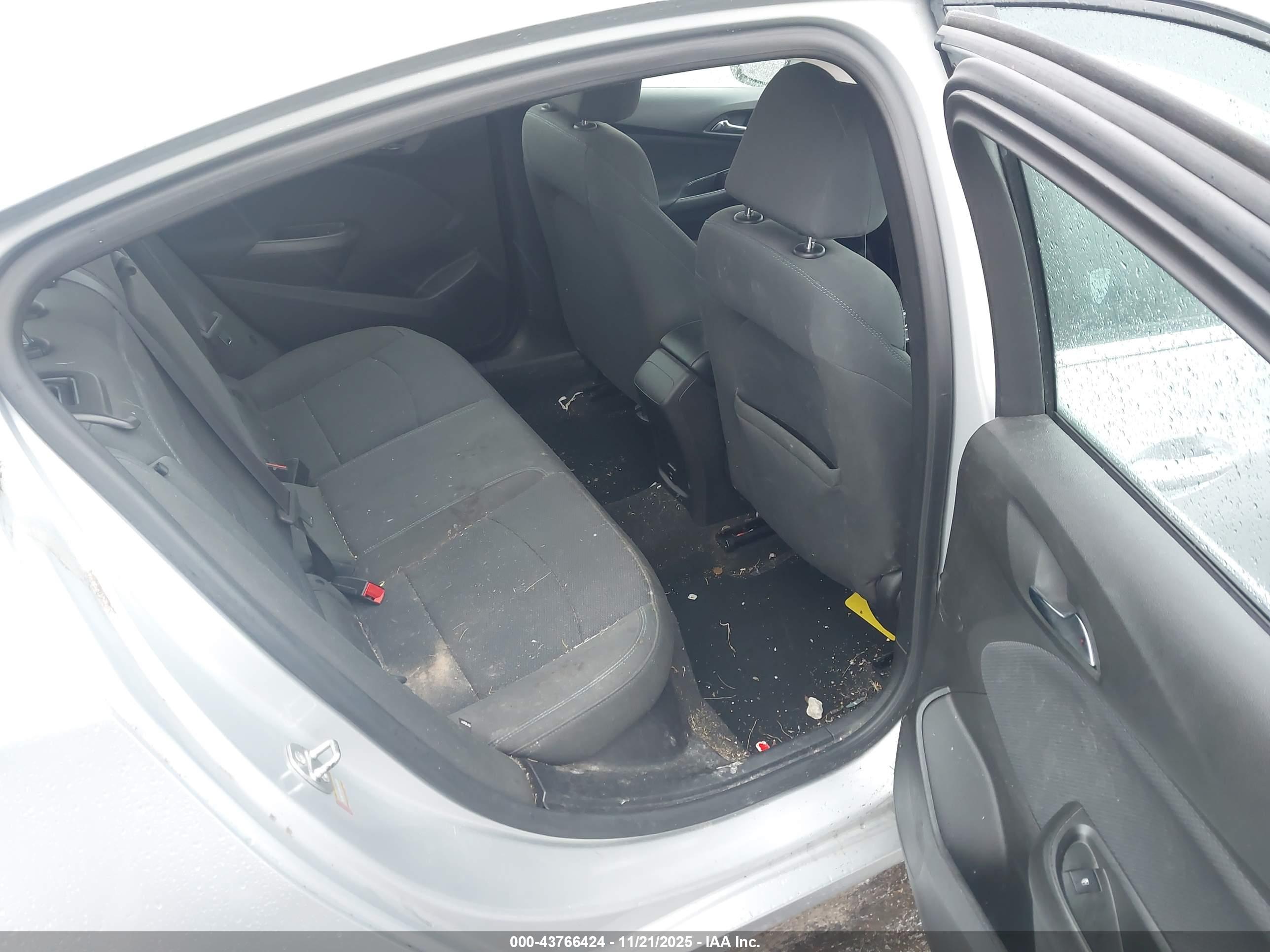 CHEVROLET CRUZE image 8