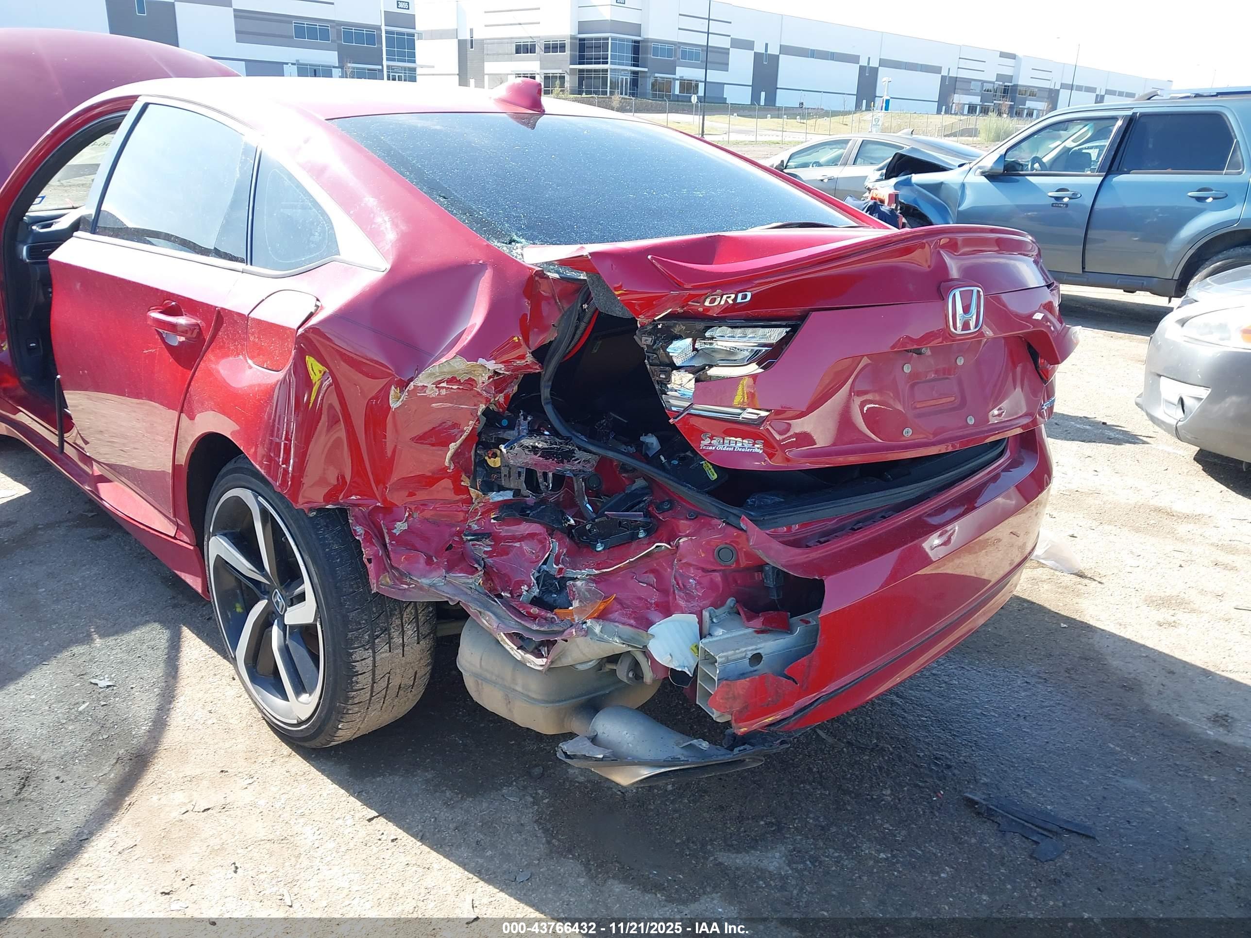 HONDA ACCORD image 6