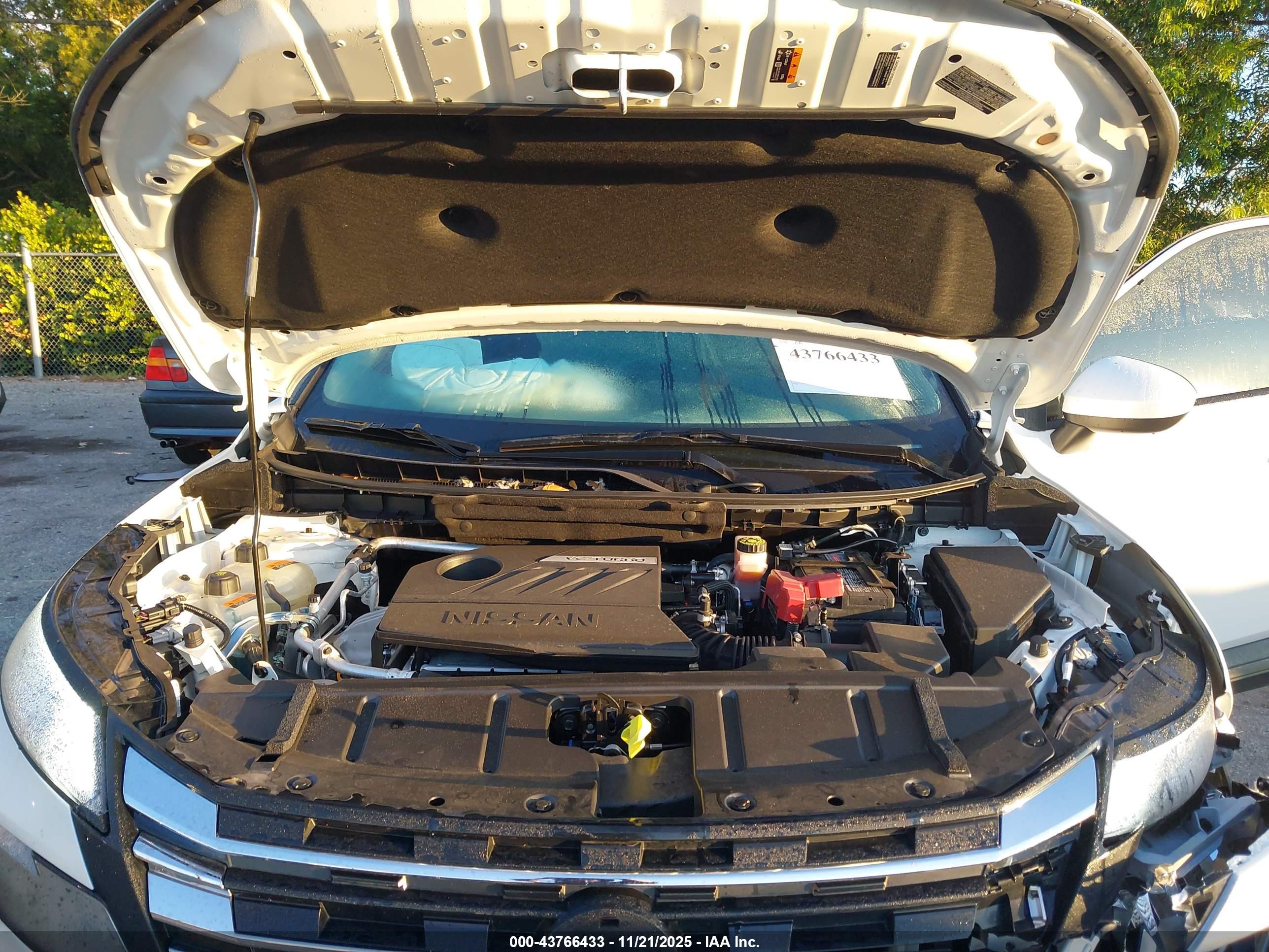 NISSAN ROGUE image 10