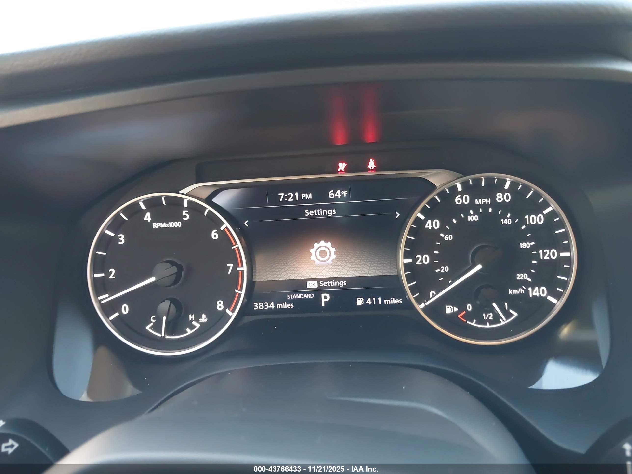 NISSAN ROGUE image 7
