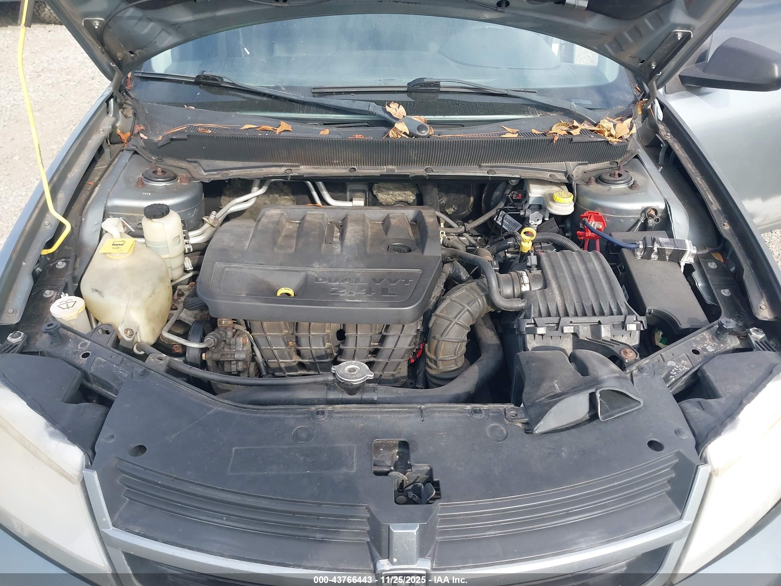 DODGE AVENGER image 10