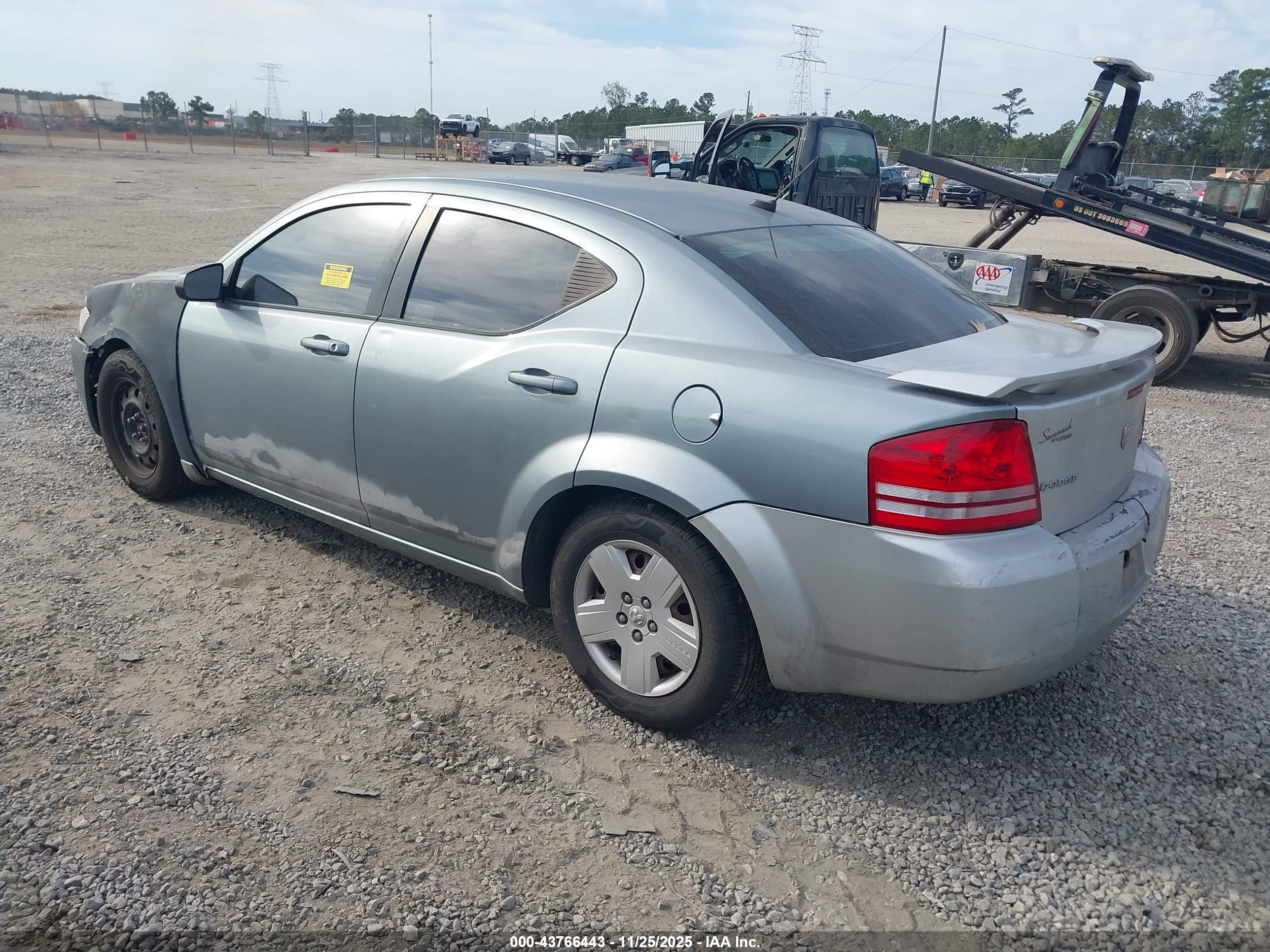 DODGE AVENGER image 3