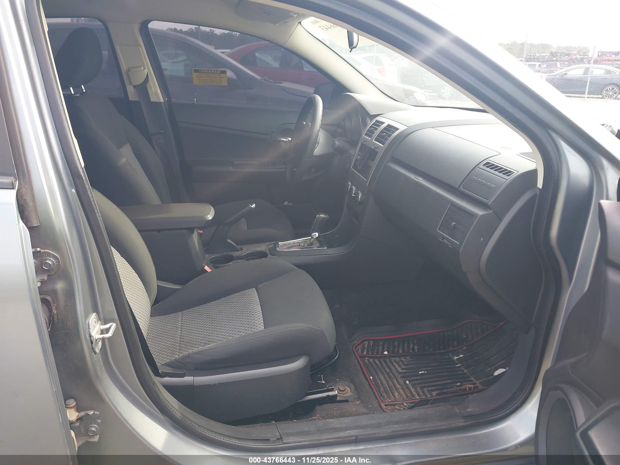 DODGE AVENGER image 5