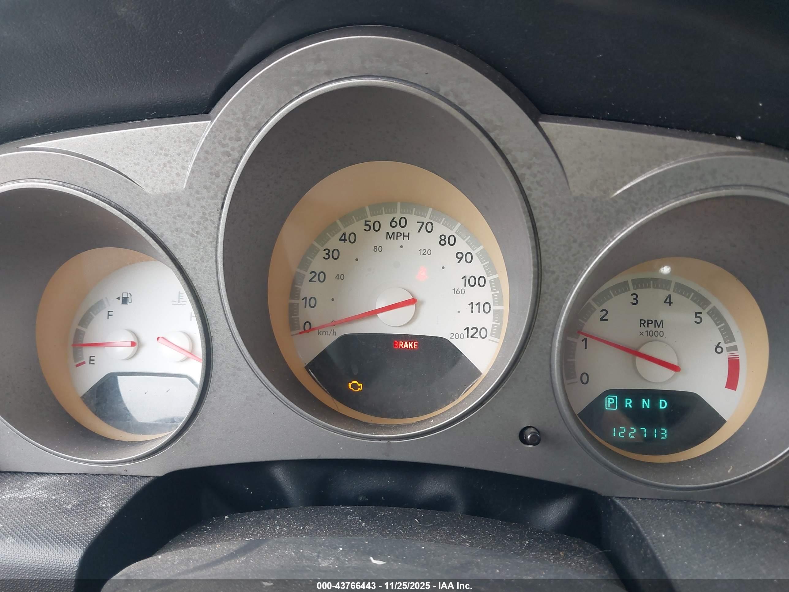 DODGE AVENGER image 7