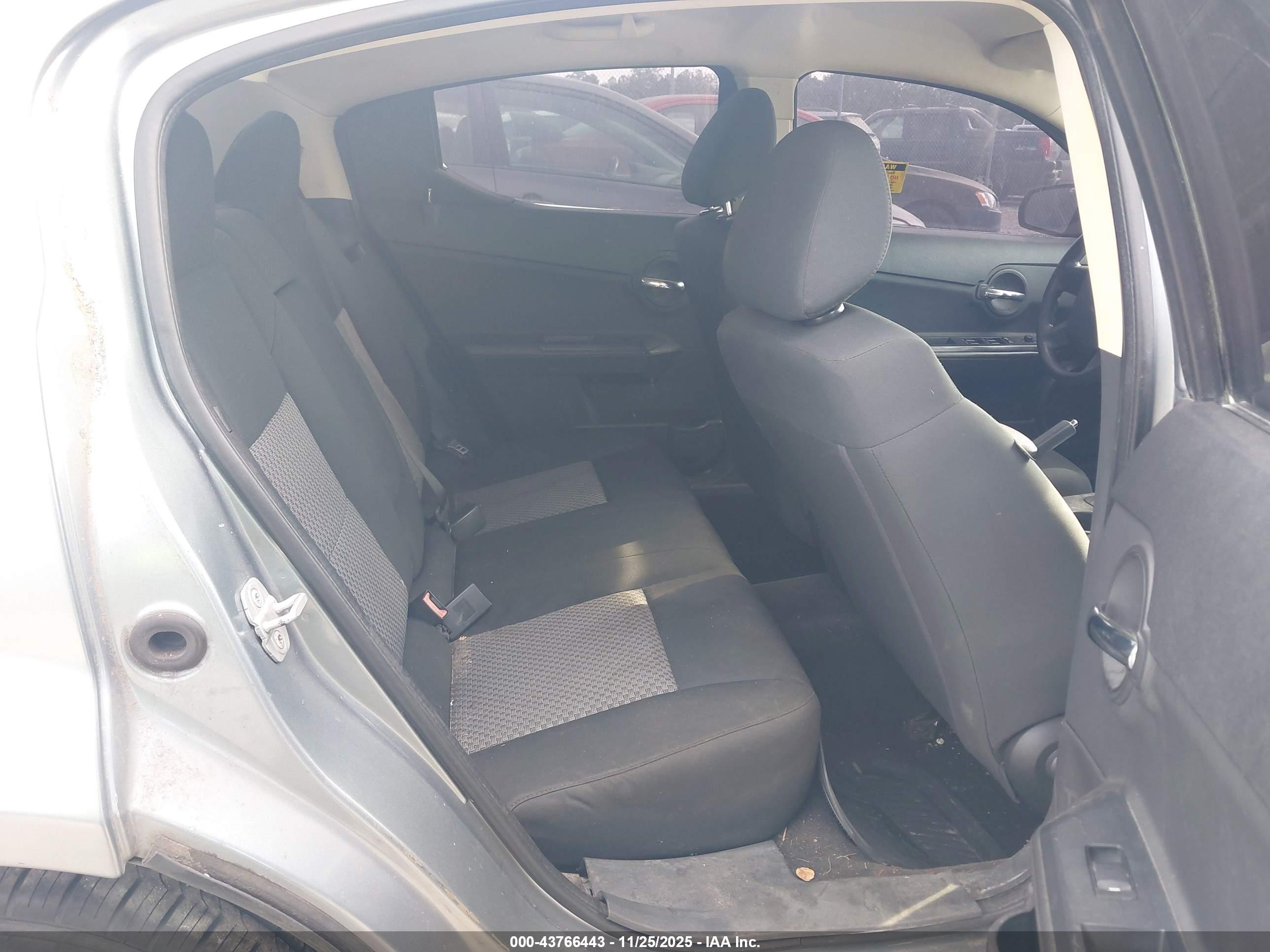 DODGE AVENGER image 8