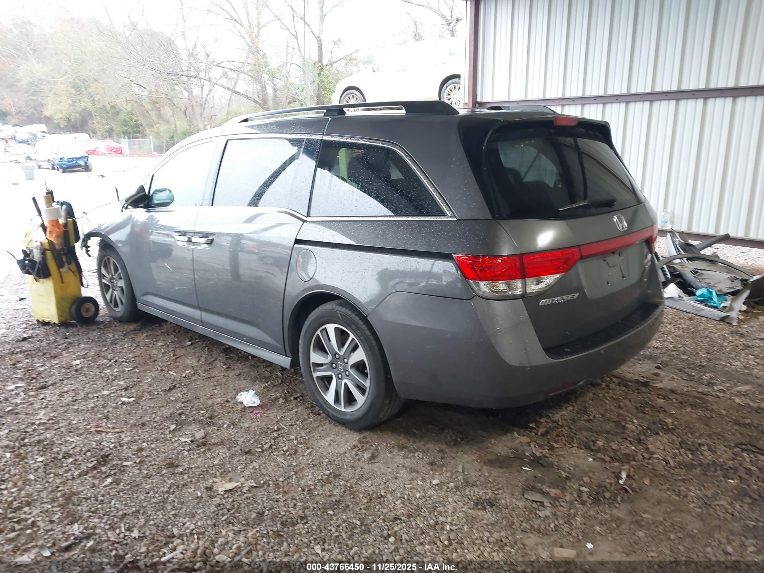 HONDA ODYSSEY image 3