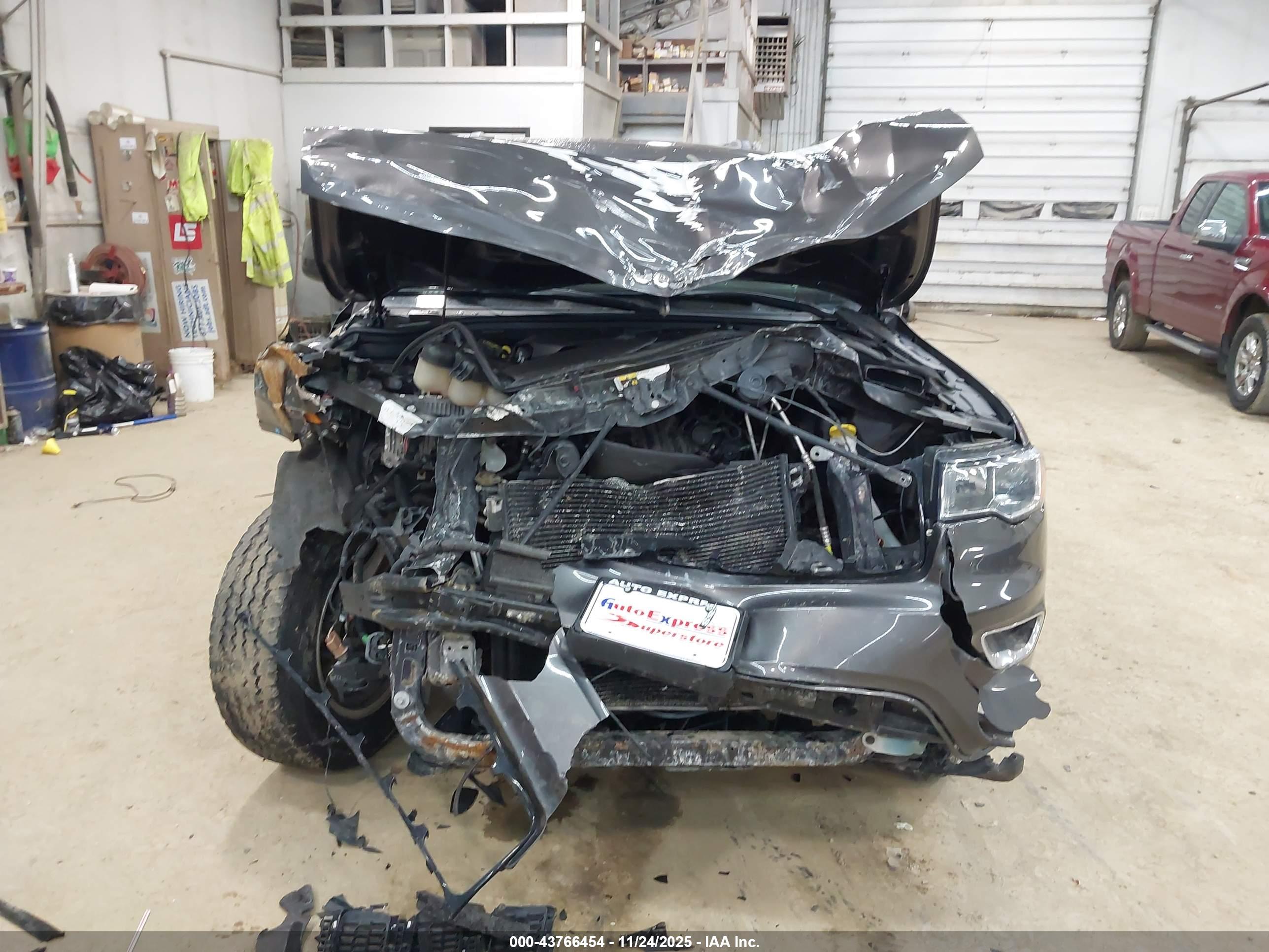 JEEP GRAND image 6