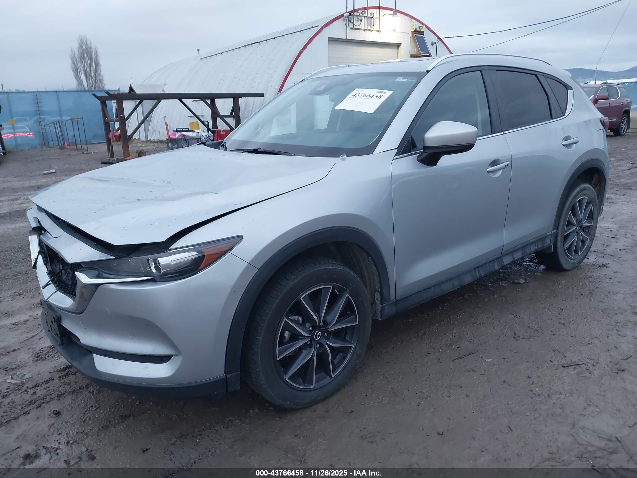 MAZDA CX-5 image 2