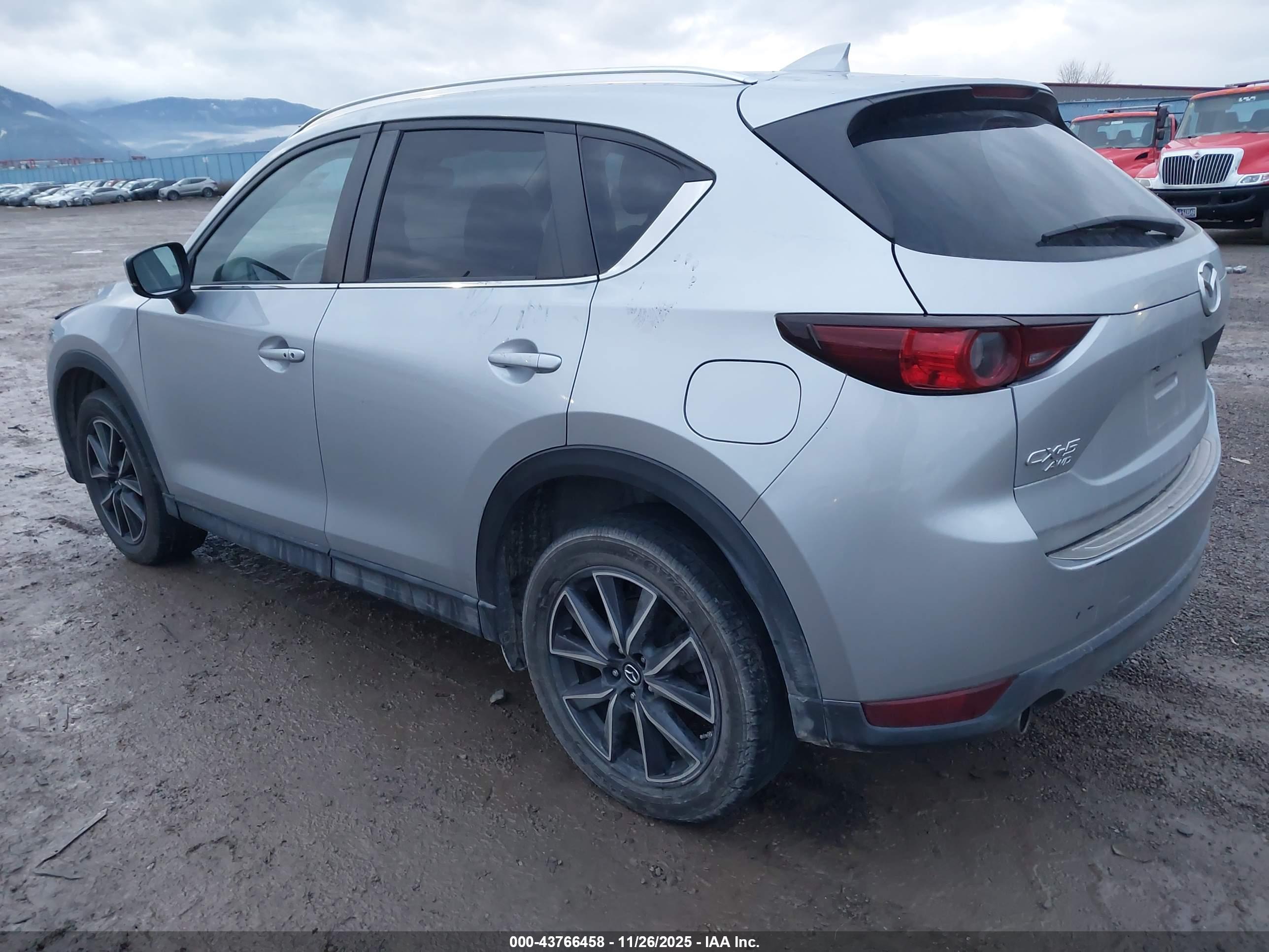 MAZDA CX-5 image 3
