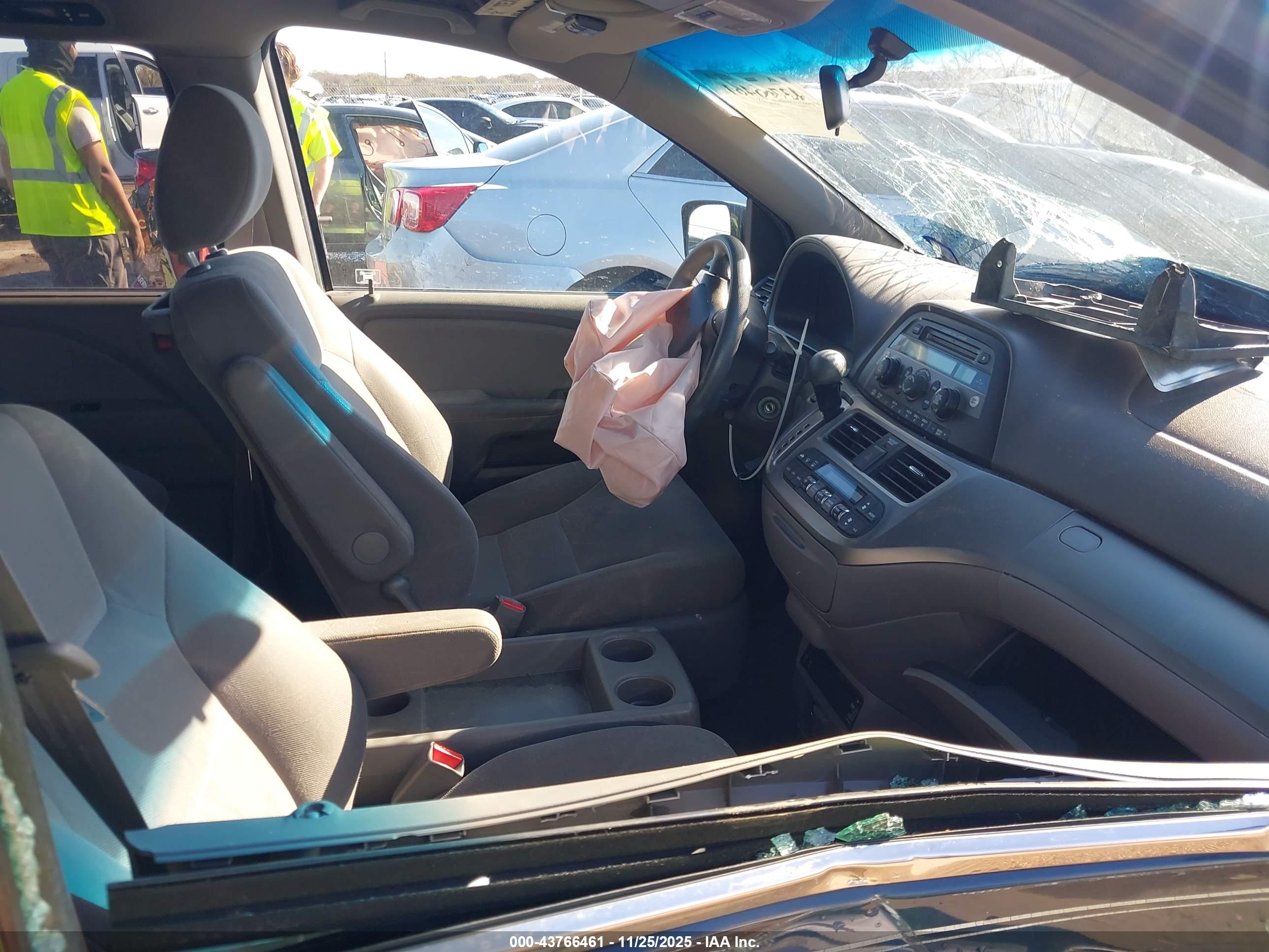 HONDA ODYSSEY image 5
