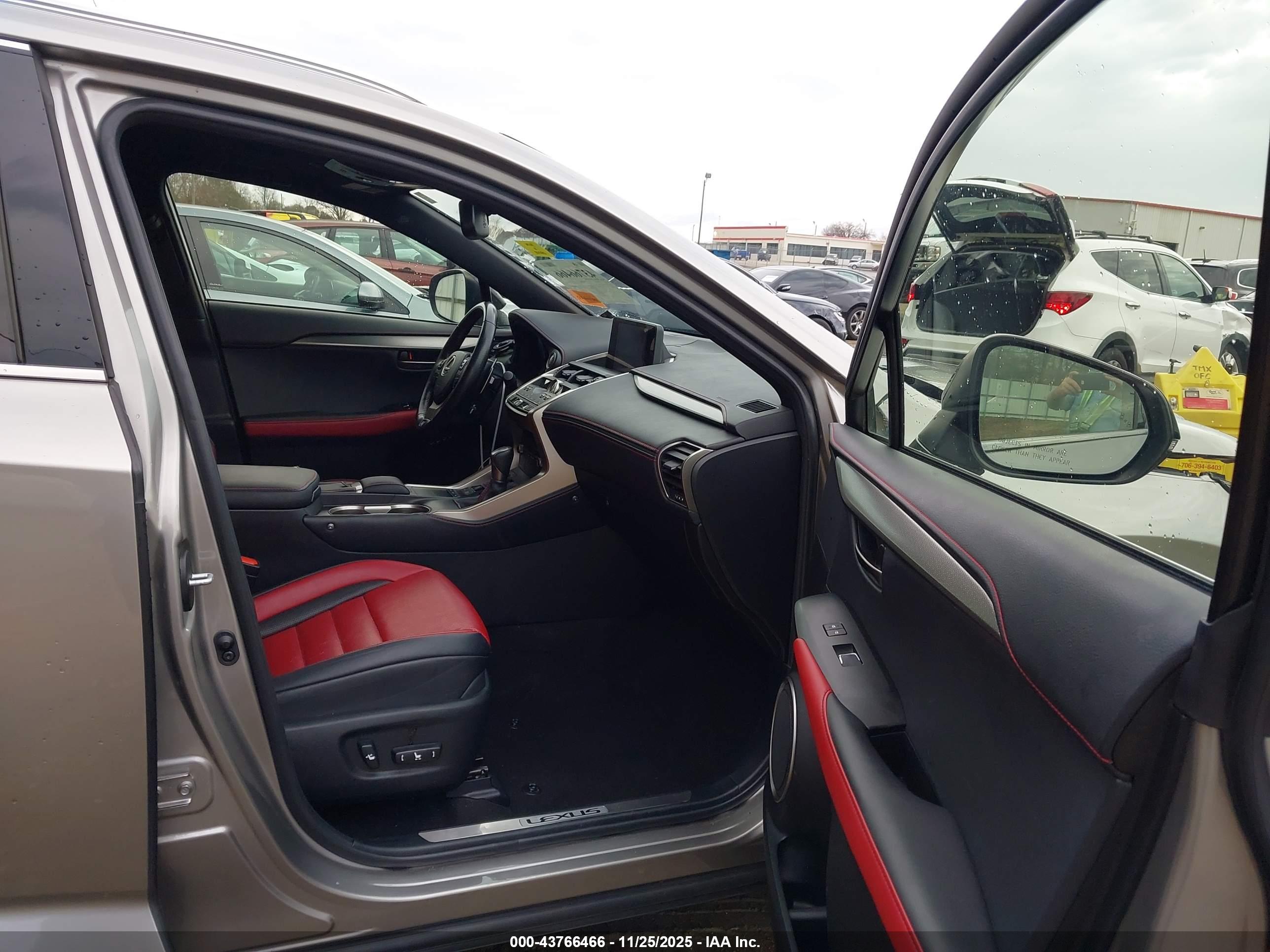 LEXUS NX image 5