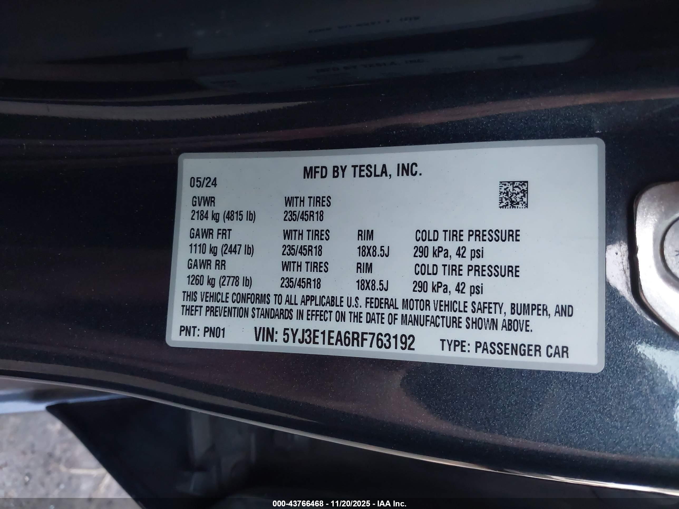 TESLA MODEL image 9