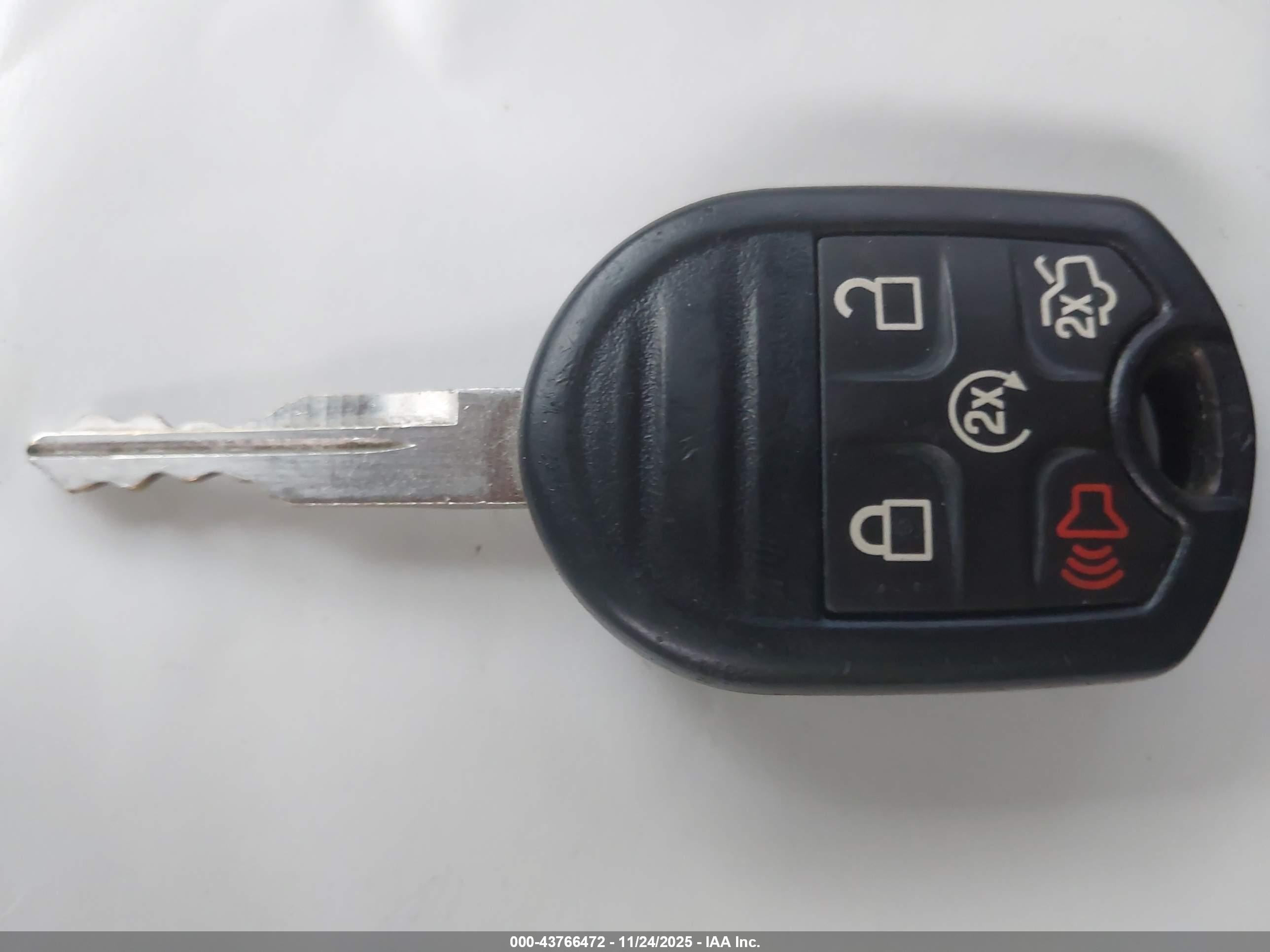 FORD FLEX image 11