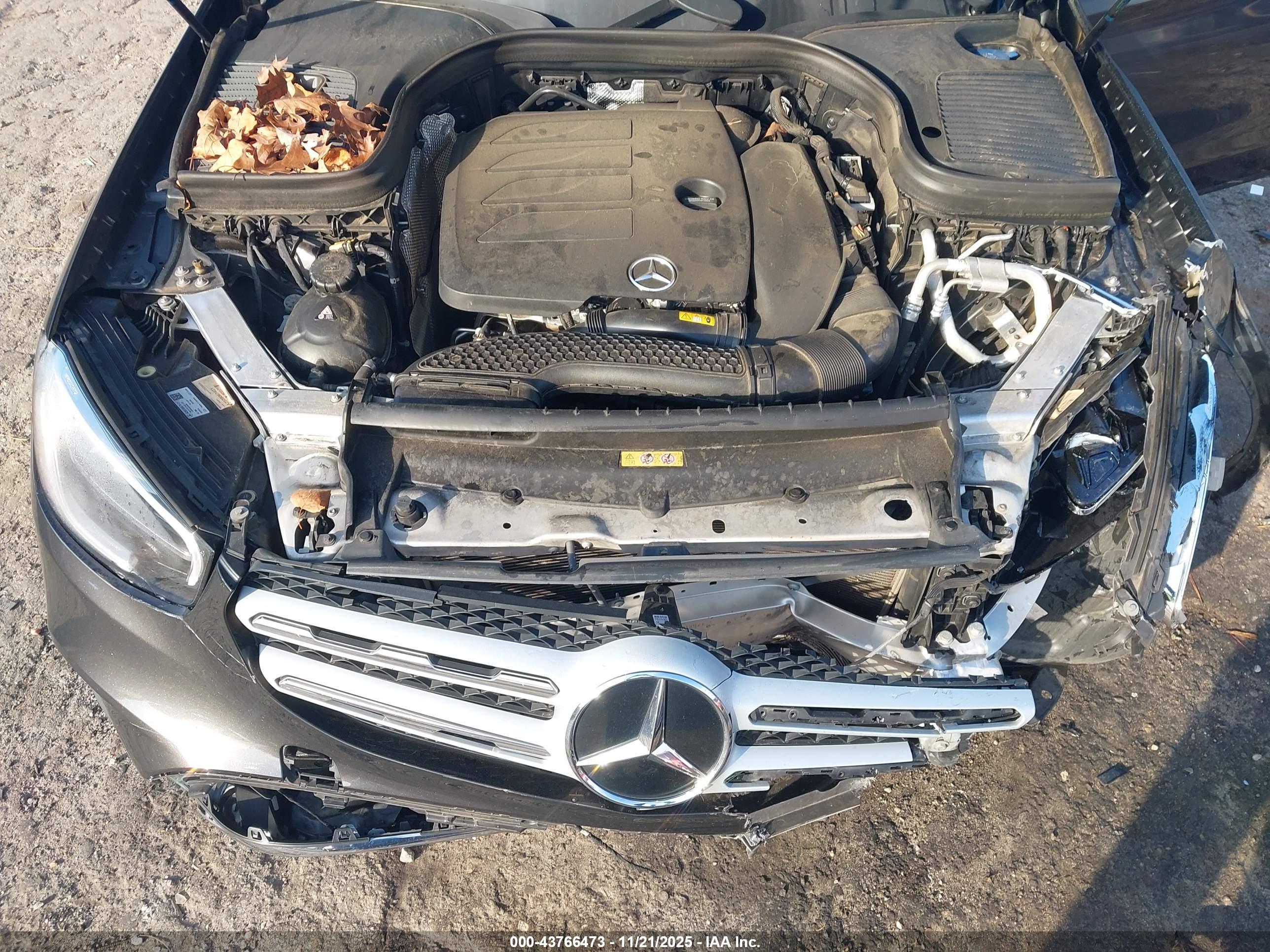 MERCEDES-BENZ GLC image 10