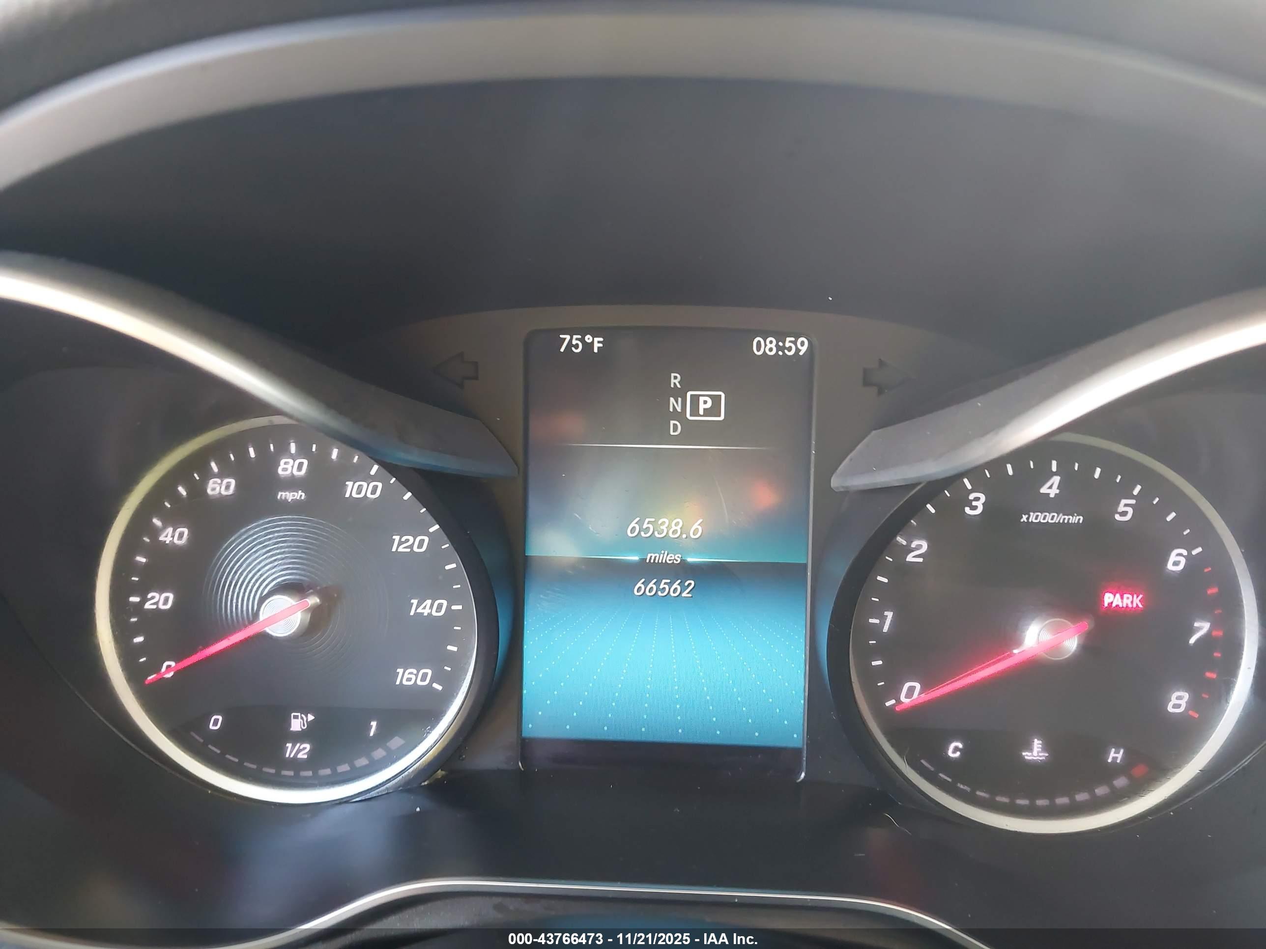MERCEDES-BENZ GLC image 7