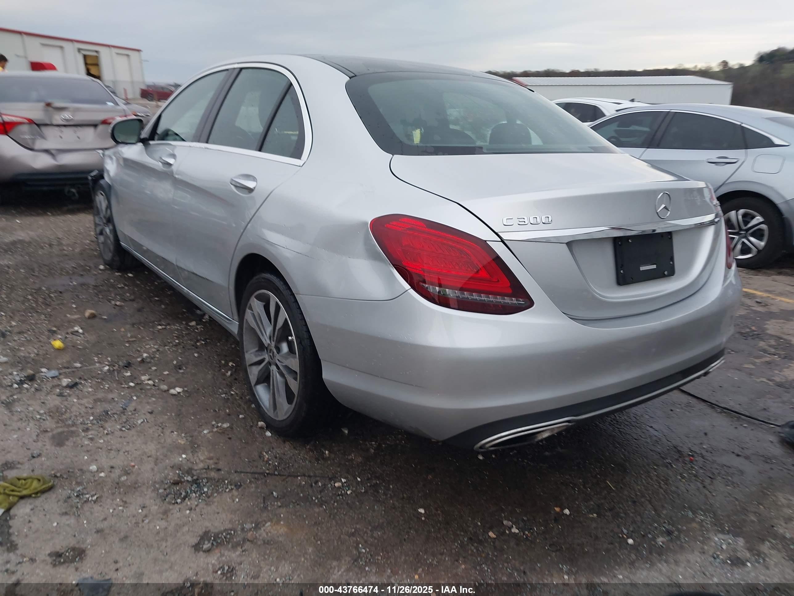 MERCEDES-BENZ C image 3