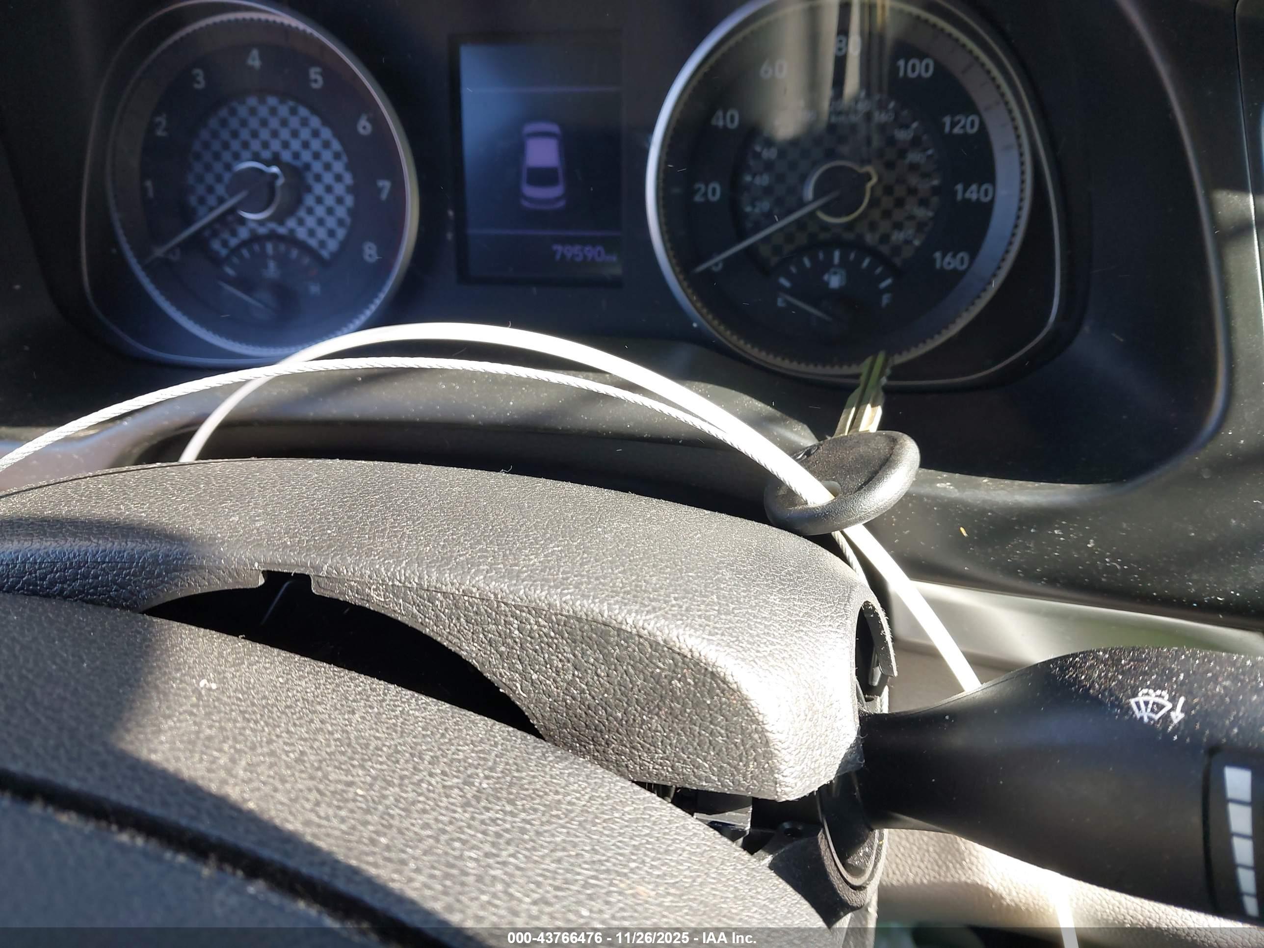 HYUNDAI ELANTRA image 11