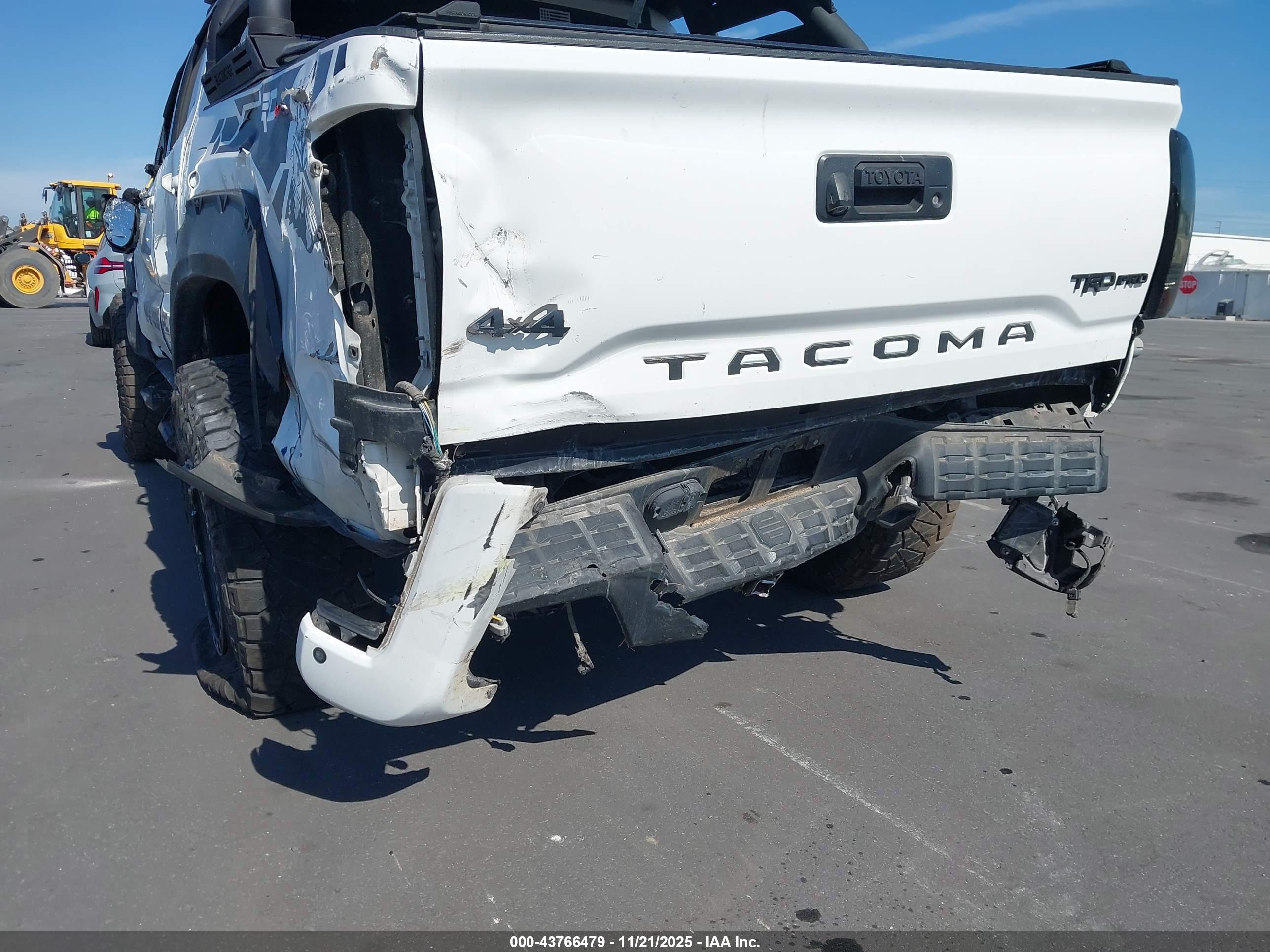 TOYOTA TACOMA image 6