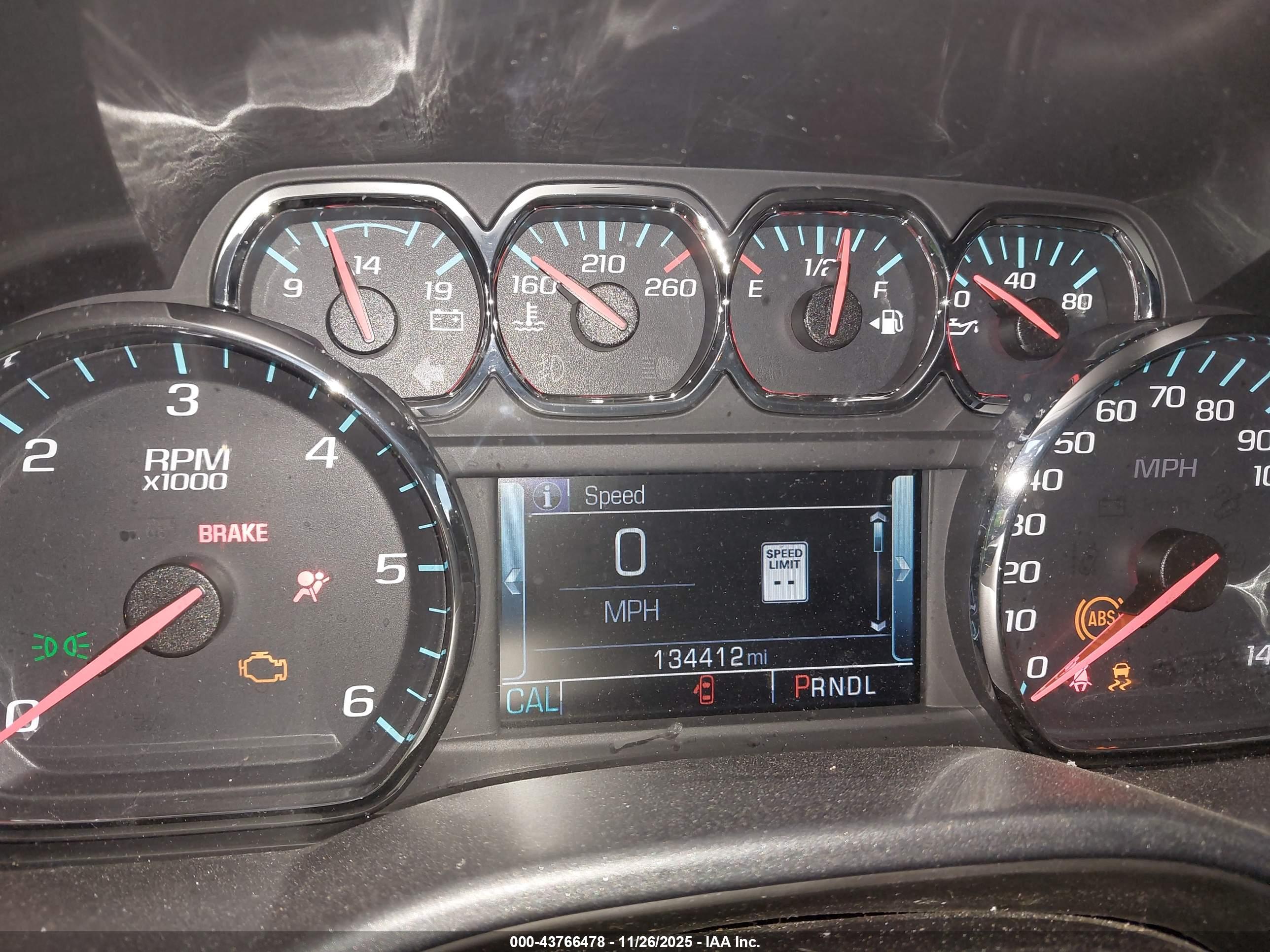 CHEVROLET SILVERADO image 7